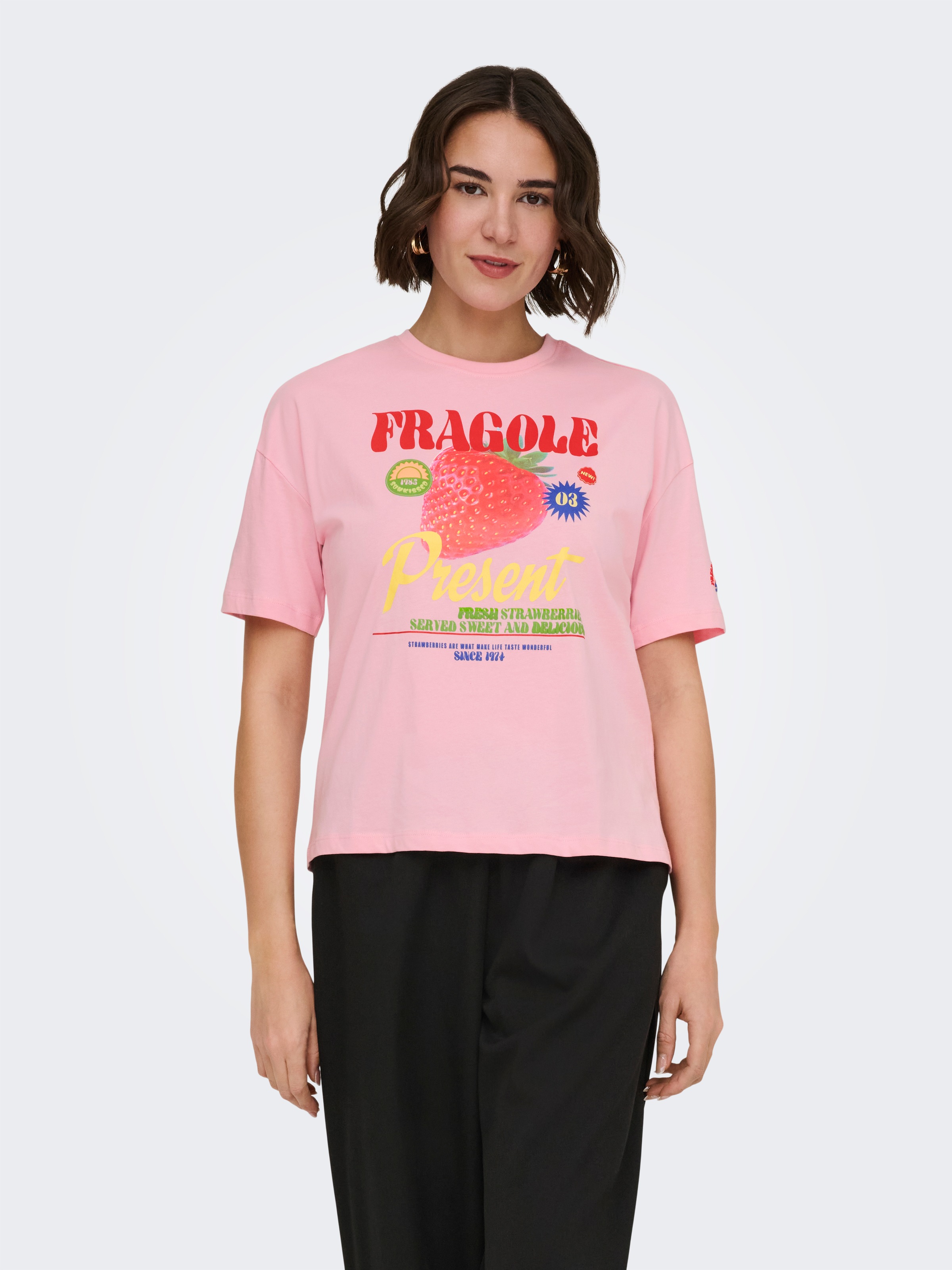 ONLY T-shirt à manches courtes »ONLBOLETTE LIFE S/S TOP BOX CC JRS« avec un imprimé voyant
