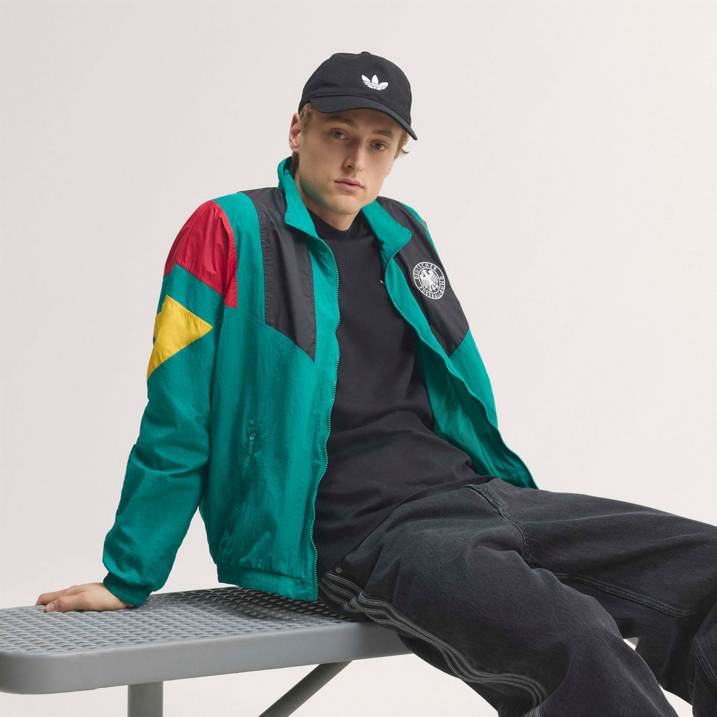adidas Performance Veste d'entraînement »DEUTSCHLAND EQT« avec col montant, coupe ample, avec fermeture éclair