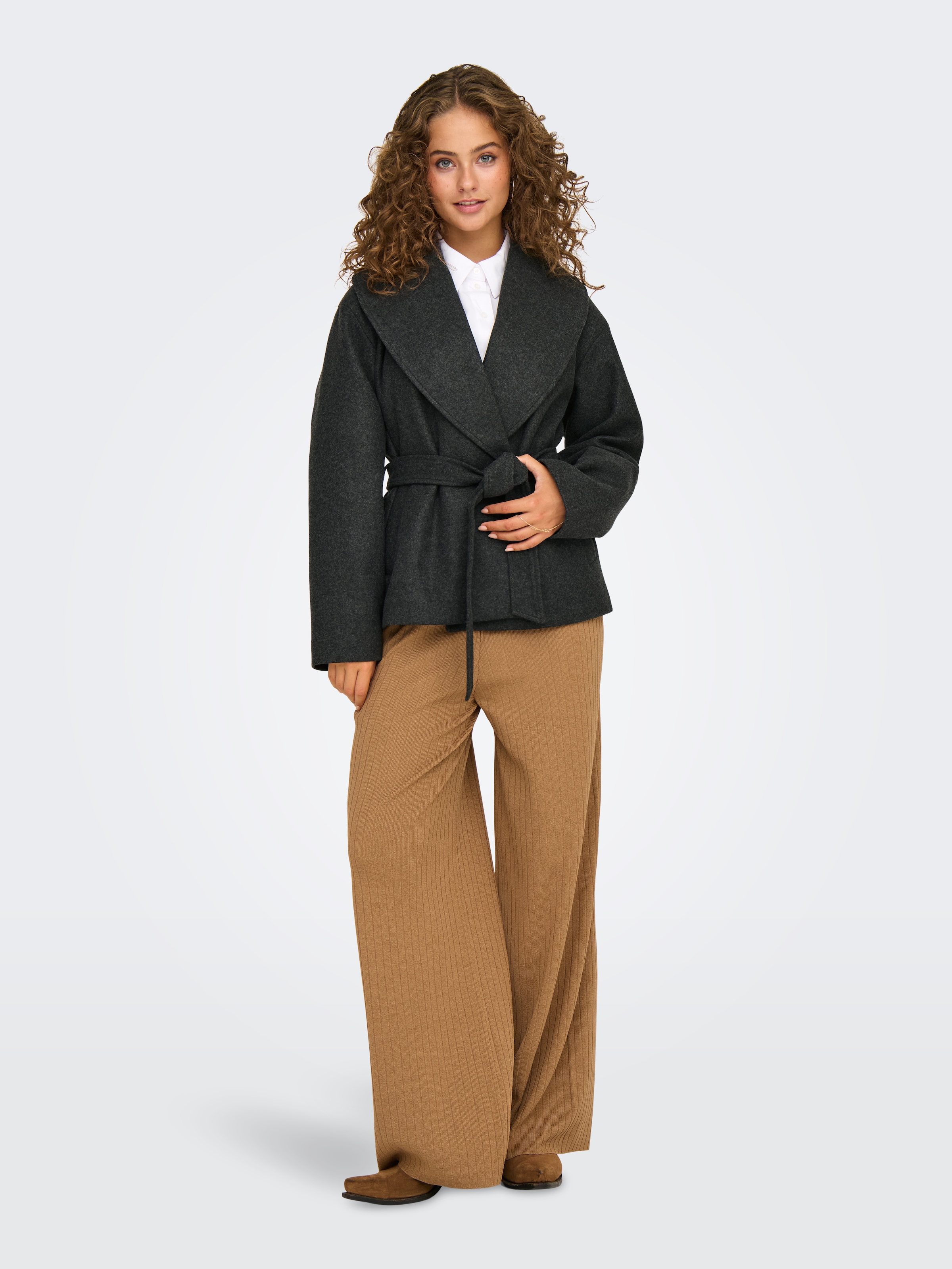 ONLY Manteau court »ONLAUGUSTA LIFE SHORT COAT OTW« fibre synthétique