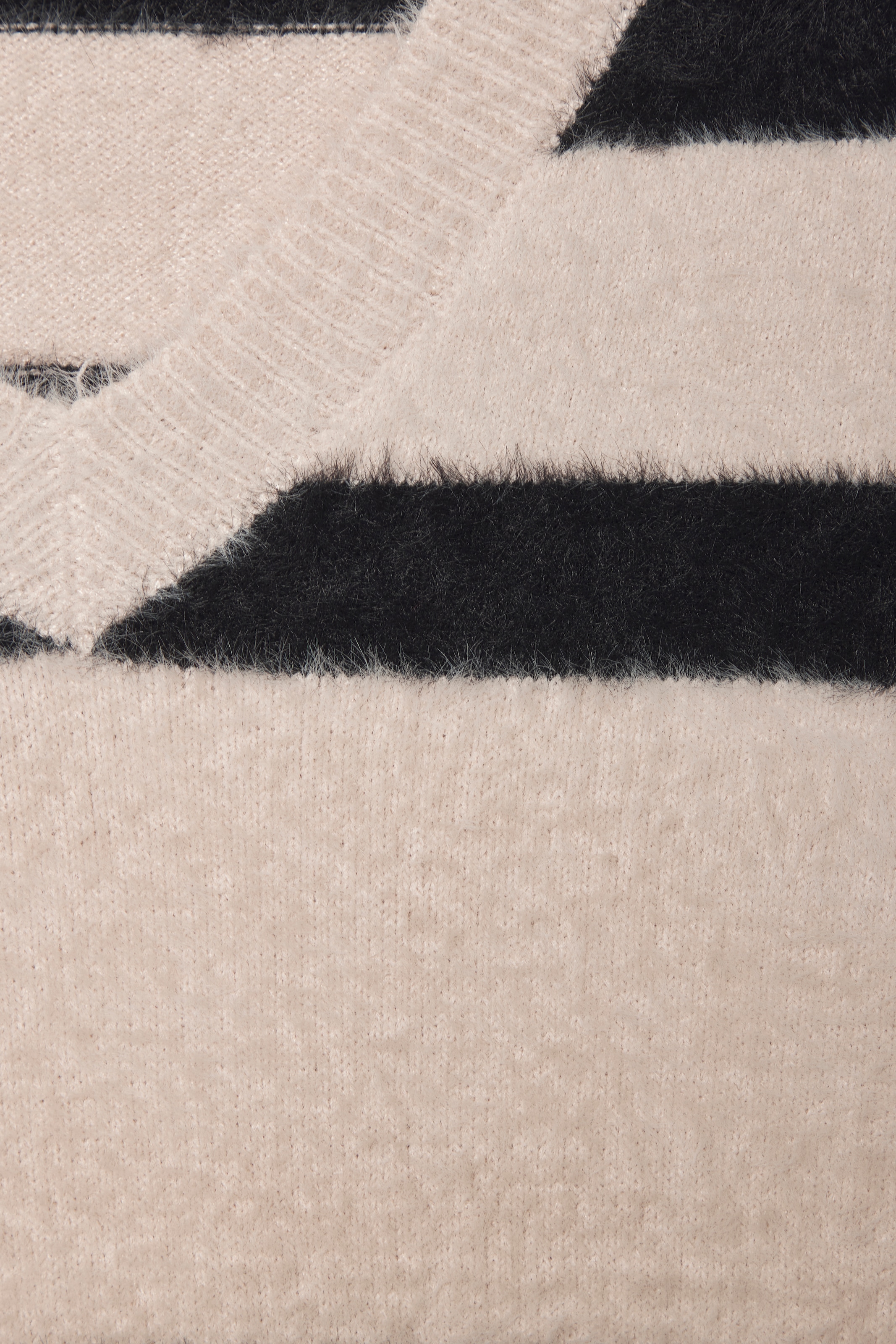 LASCANA Pull à rayures »Amira« aus kuschelweichem Strick, V-Ausschnitt, Streifenoptik, modisch