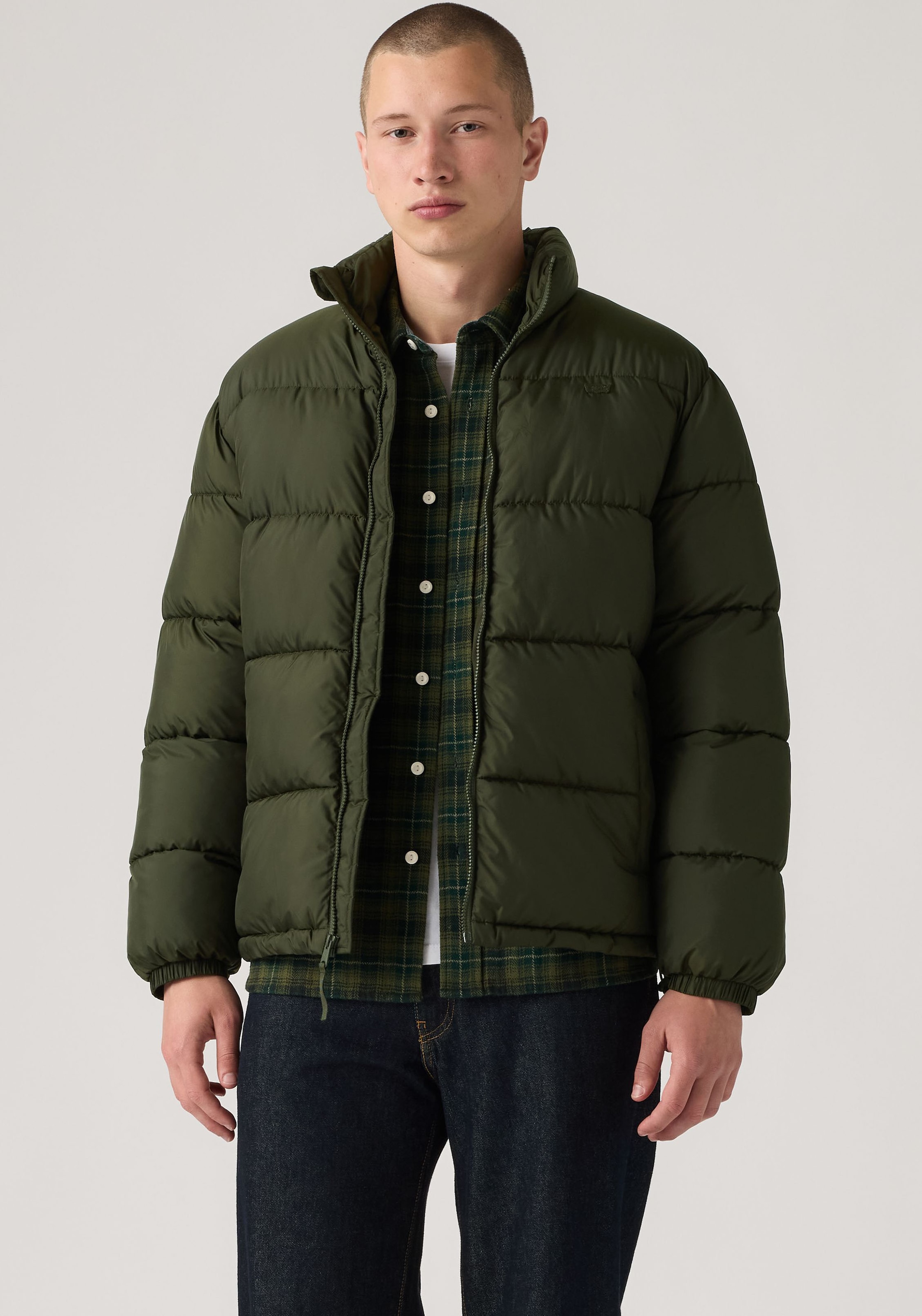 Levi's® Veste matelassée »PIEDMONT SHORT PUFFER« sans capuche avec fermeture éclair et col montant