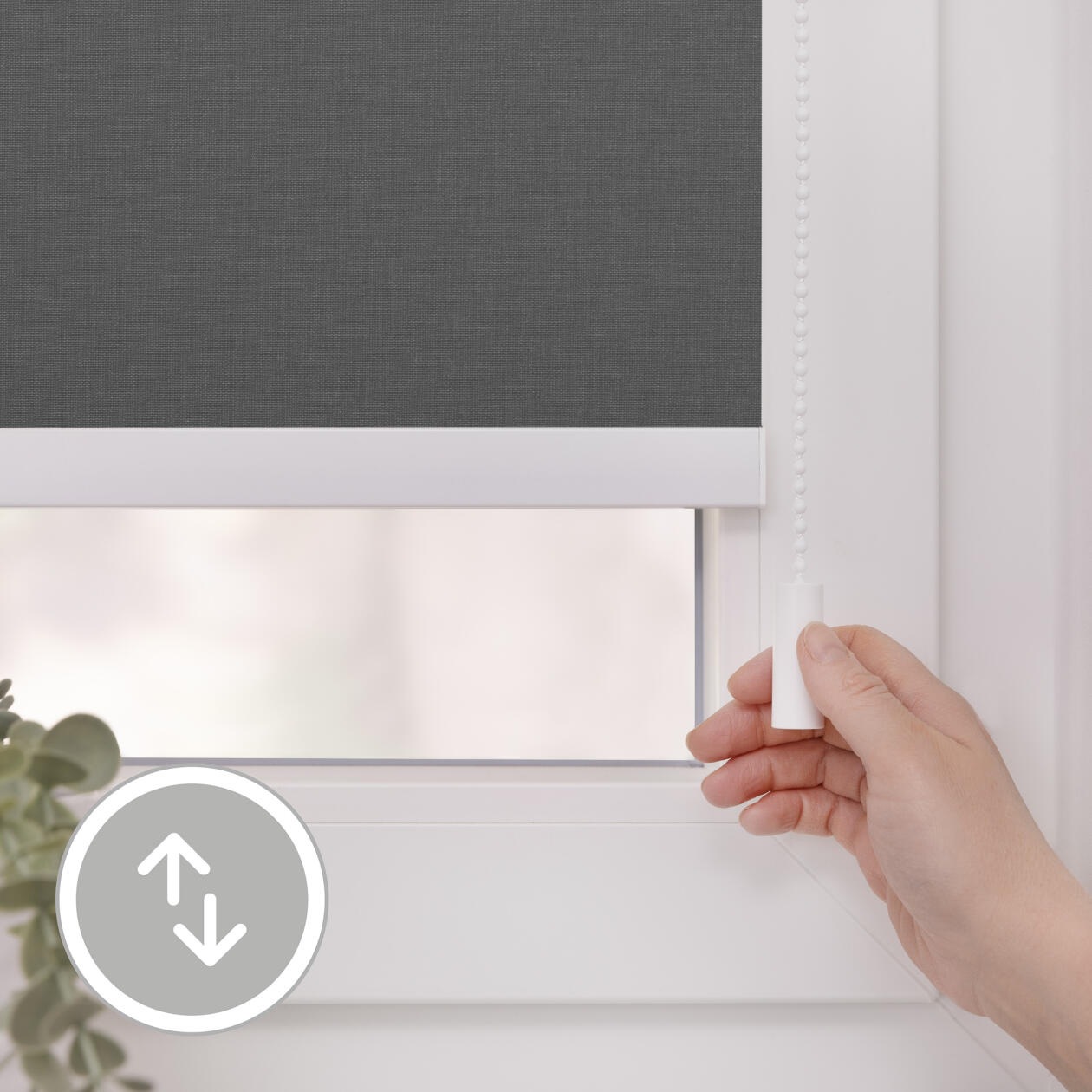LICHTBLICK ORIGINAL Store à enrouleur »Klemmfix, ohne Bohren« verdunkelnd Avec perçage / sans perçage suspendu librement Steuerbar mit Bluetooth-App, integrierter Elektromotor und Akku
