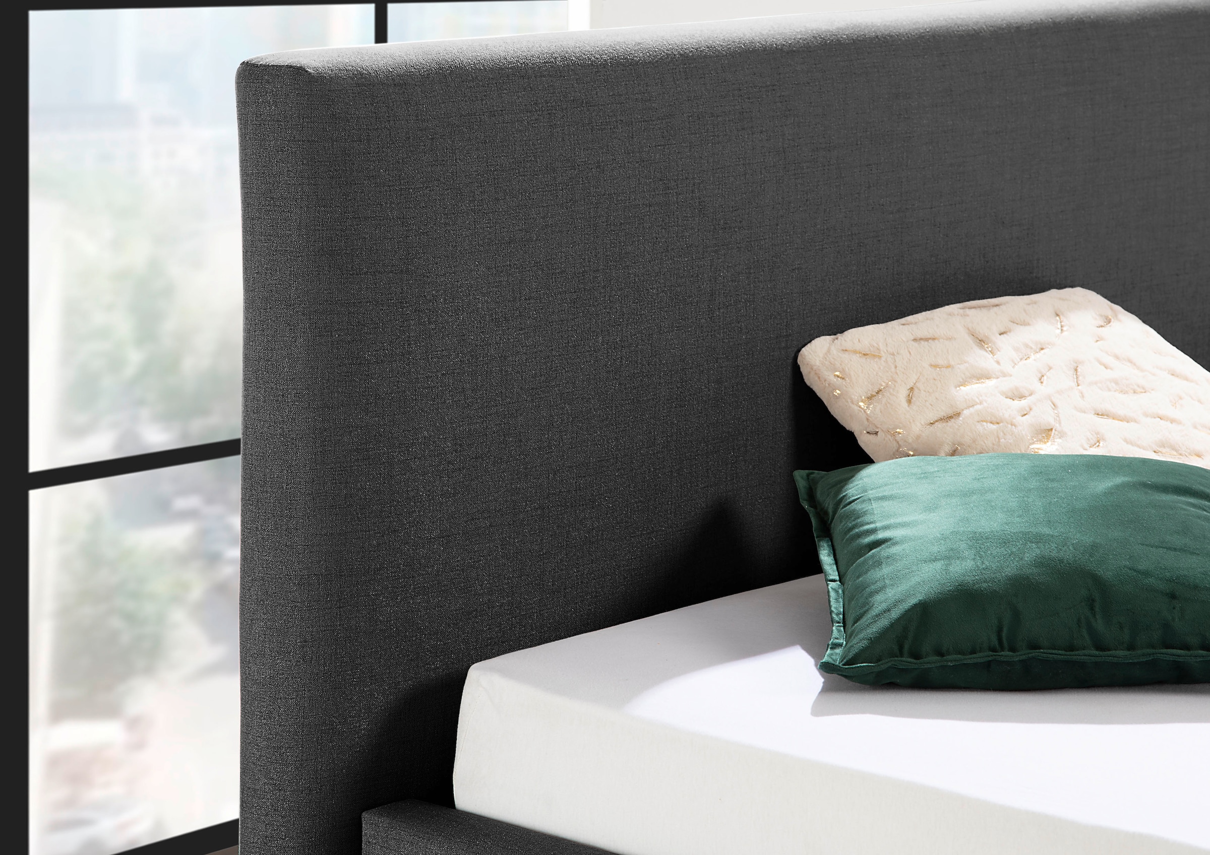 Maintal Polsterbett Bettseiten zerlegt, ohne Bettkasten