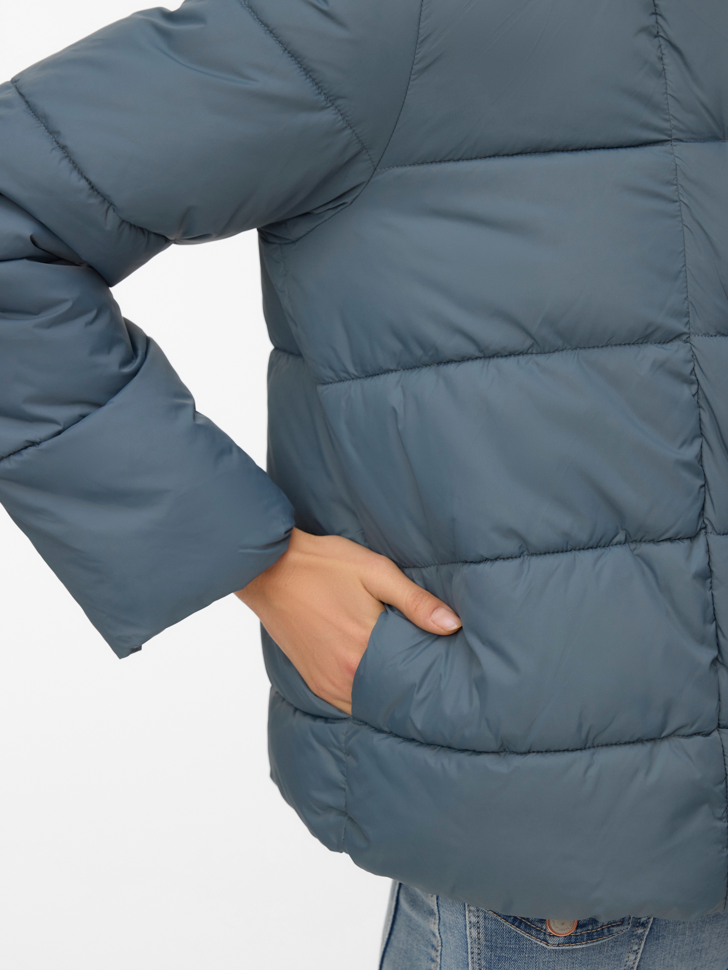 Vero Moda Steppjacke »VMBELINDA SHORT JACKET GA NOOS« mit Kapuze