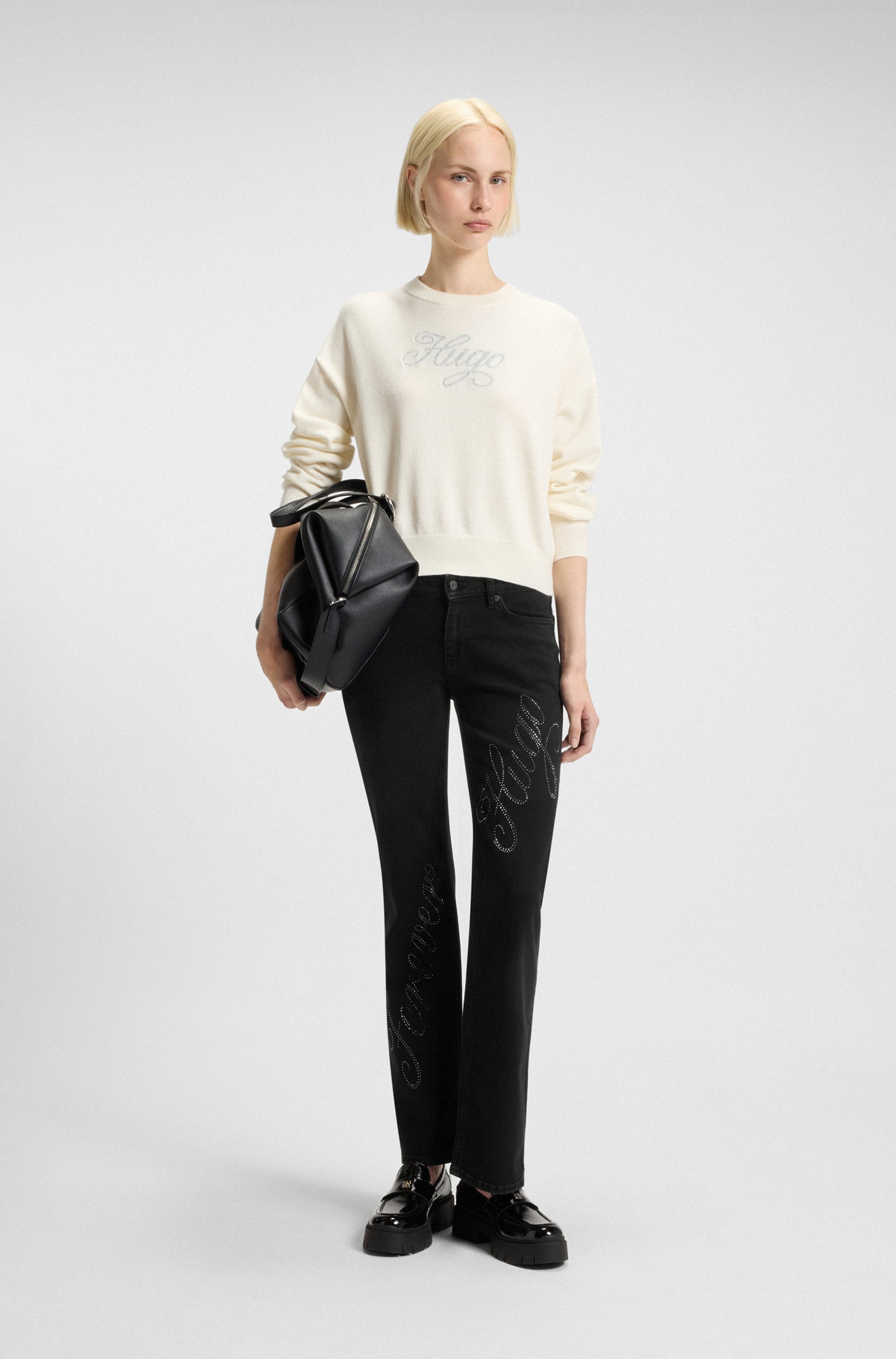 HUGO Slim-fit-Jeans »Gamera« mit Strass-Logo vorn