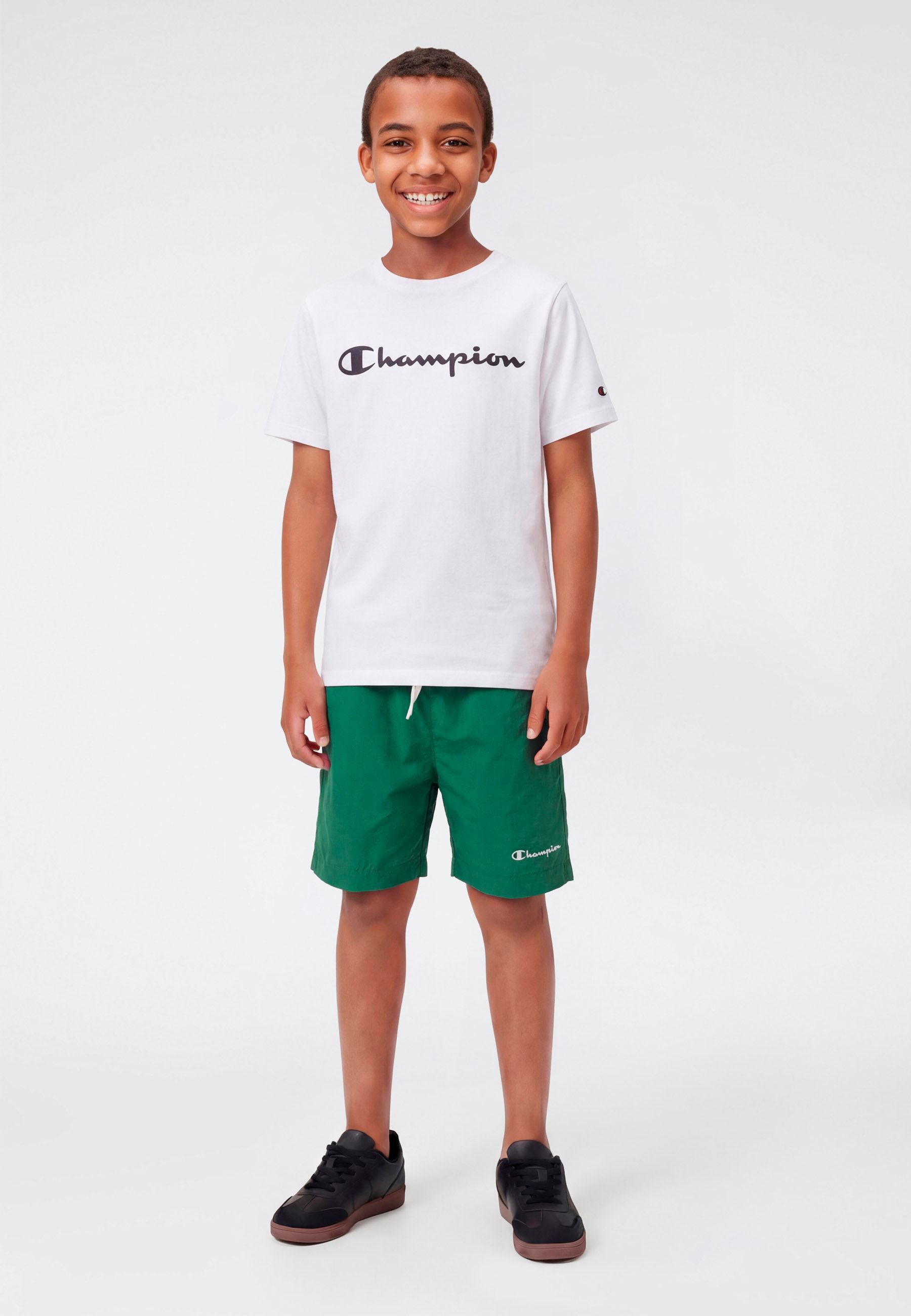 Champion Badeshorts »Boys' beach shorts« für Kinder und Jugendliche geeignet, leichtes Material aus Polyamid
