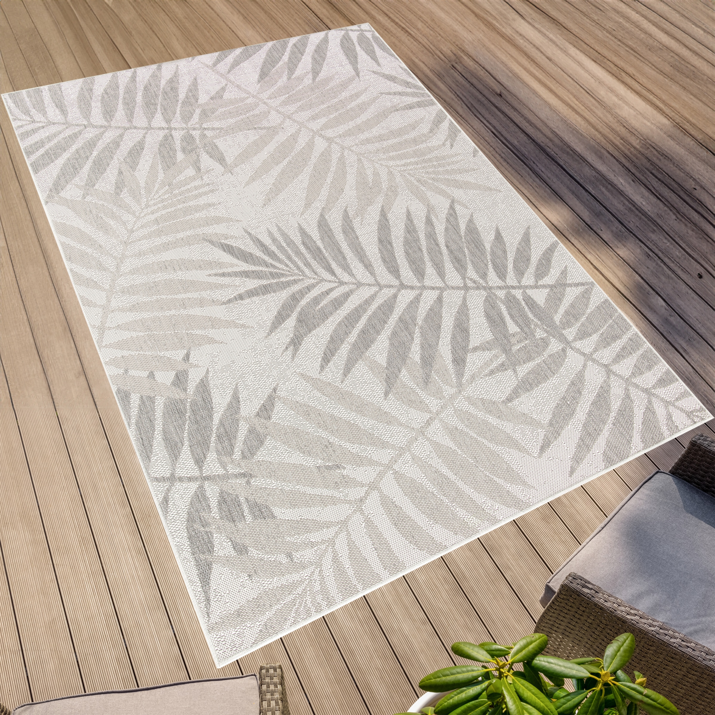 Primaflor-Ideen in Textil Teppich »Outdoorteppich RENEW - Leaves« rechteckig 4 mm Höhe Flachgewebe, Blätter, In- und Outdoor geeignet, Balkon & Terrasse