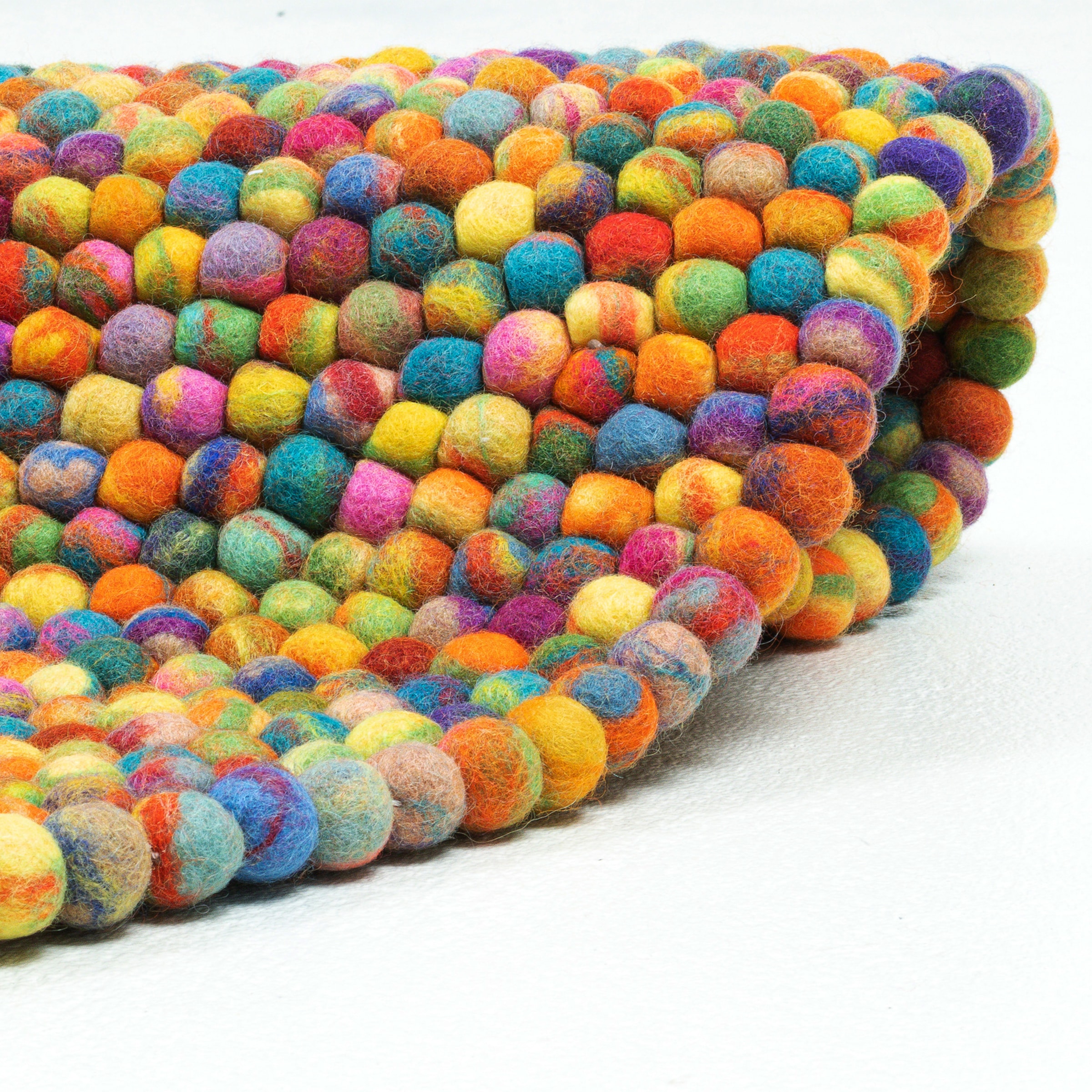 THEKO Wollteppich »Felty 2.2, handgefertigt« rund 22 mm Höhe Filzkugel-Teppich, reine Wolle, auch in rund & als Läufer