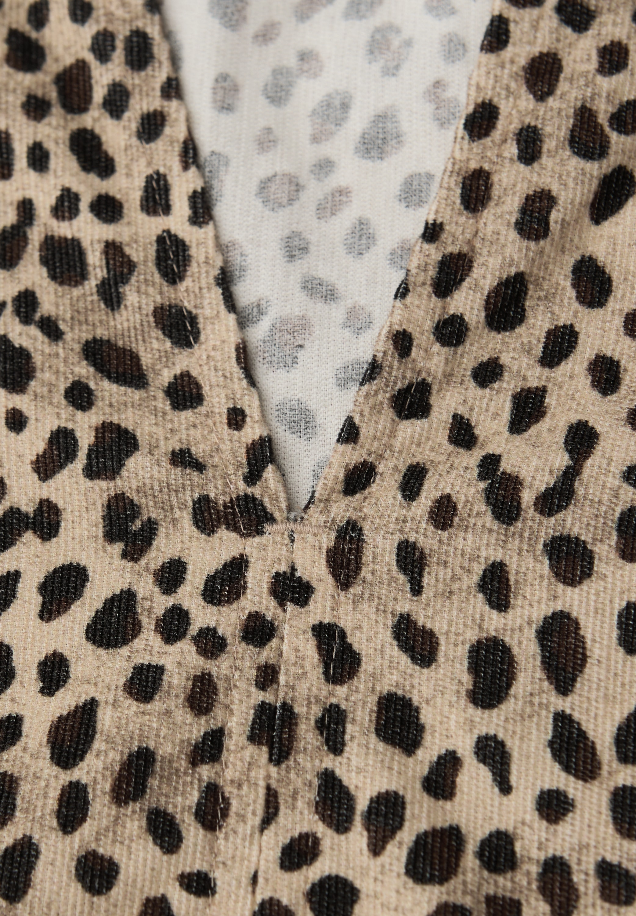 STREET ONE Langarmbluse im Leo-Look und mit Knopfleiste