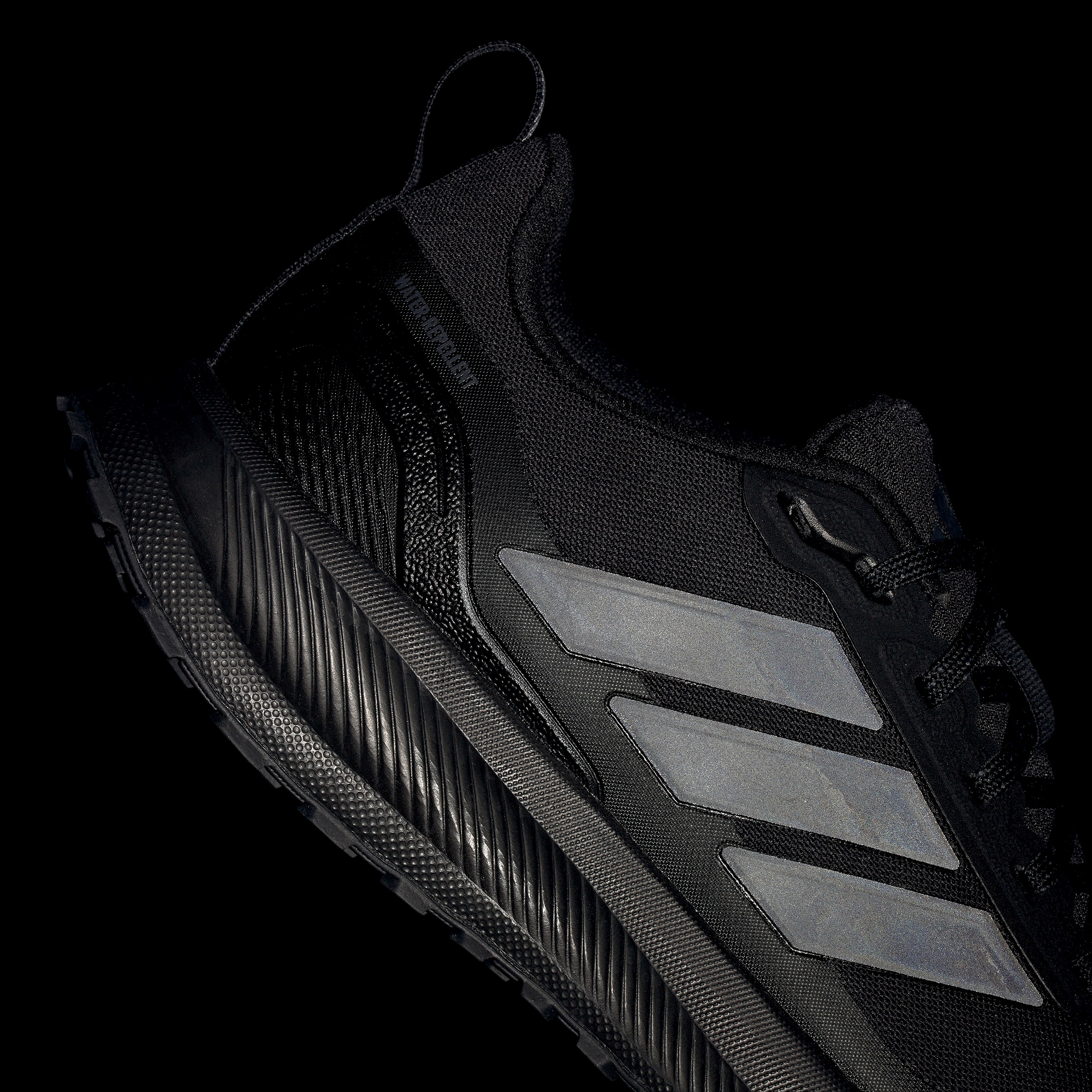adidas Performance 1100000002199 »RUNFALCON 5 TR«  avec éléments réfléchissants et semelle profilée