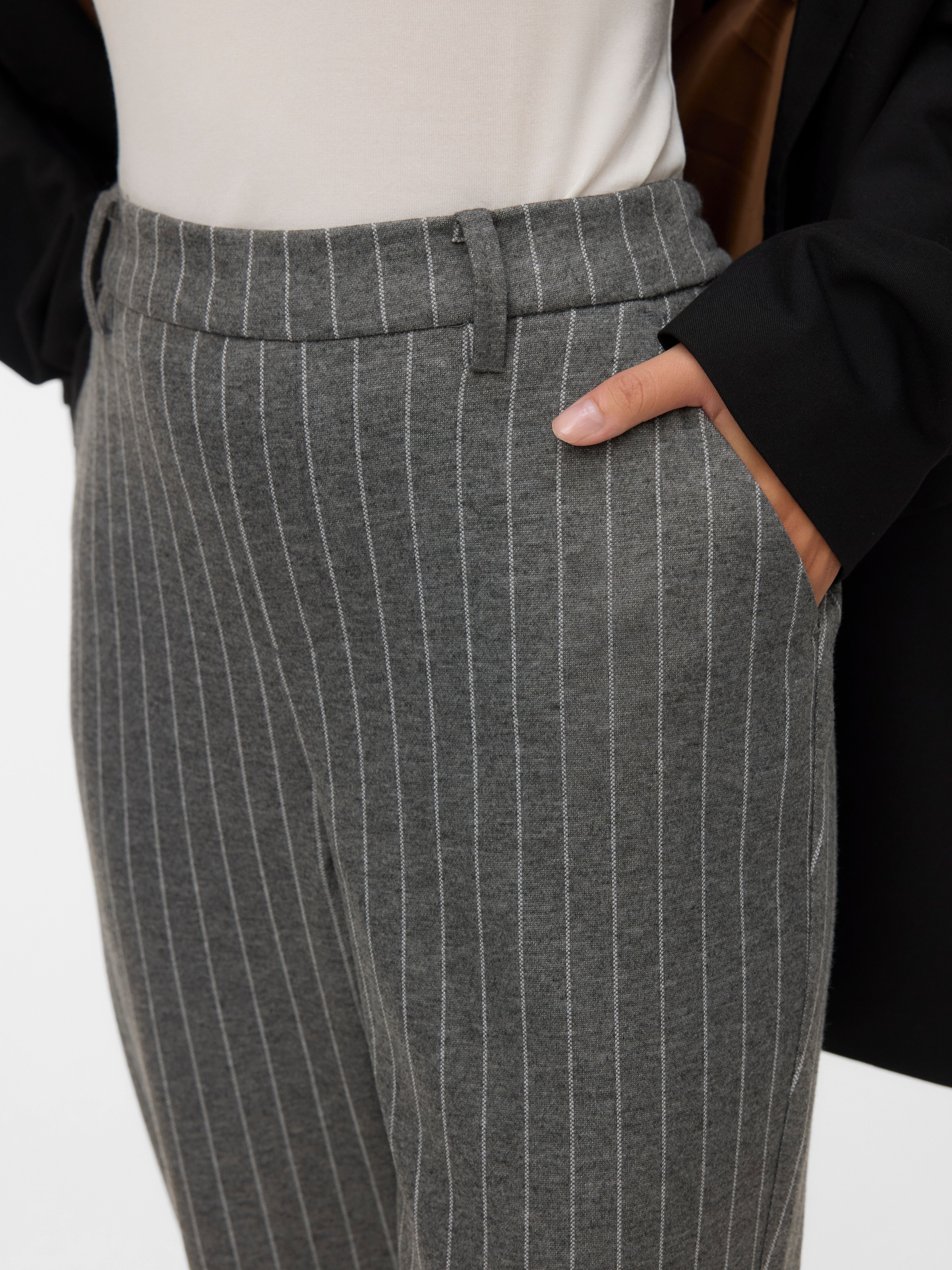 Vero Moda Pantalon de costume »VMMAYA MACY MW LOOSE PANT NOOS«