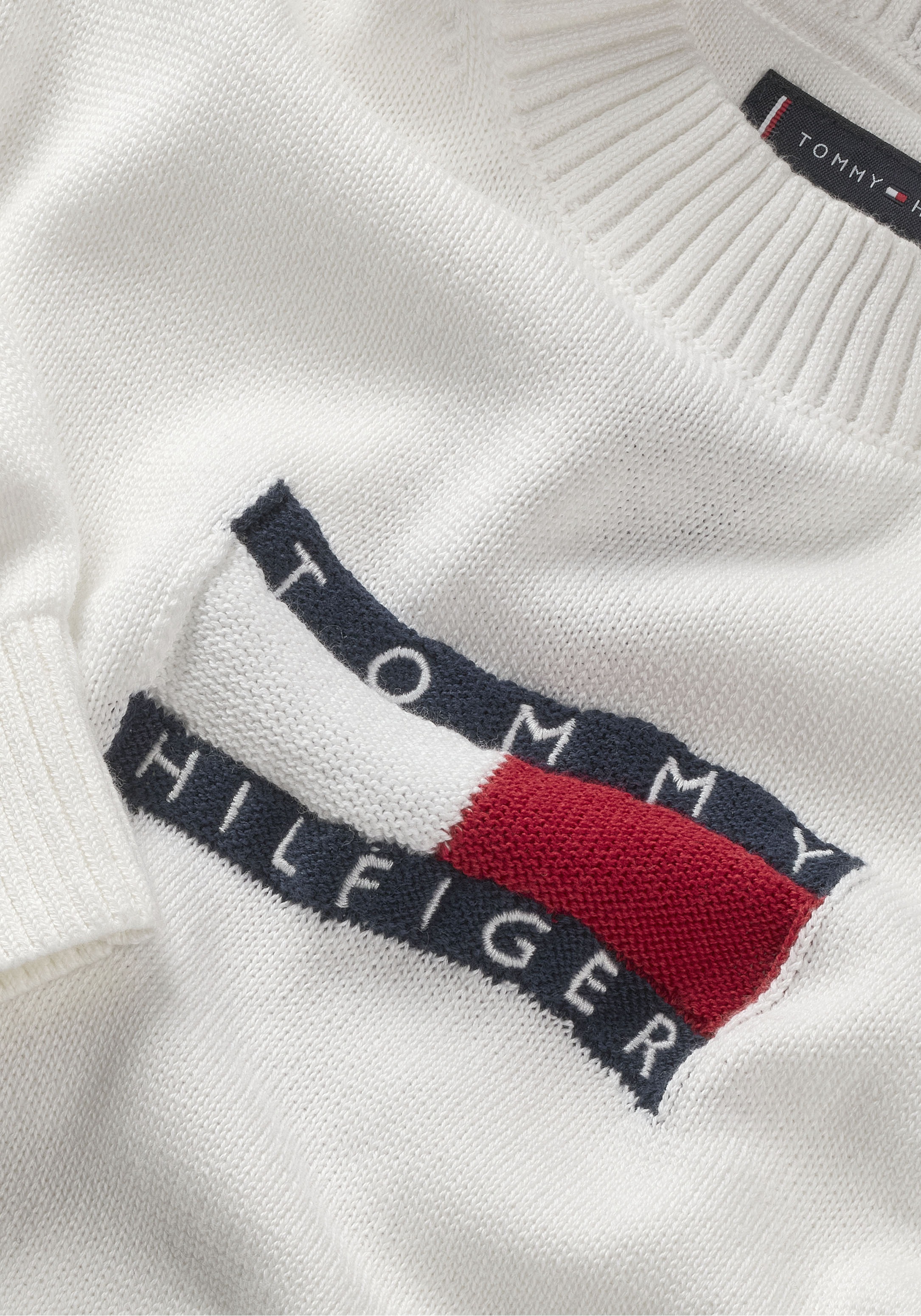 Tommy Hilfiger Pull en tricot »WAVY FLAG SWEATER LS« Enfants jusqu’à 16 ans, col rond