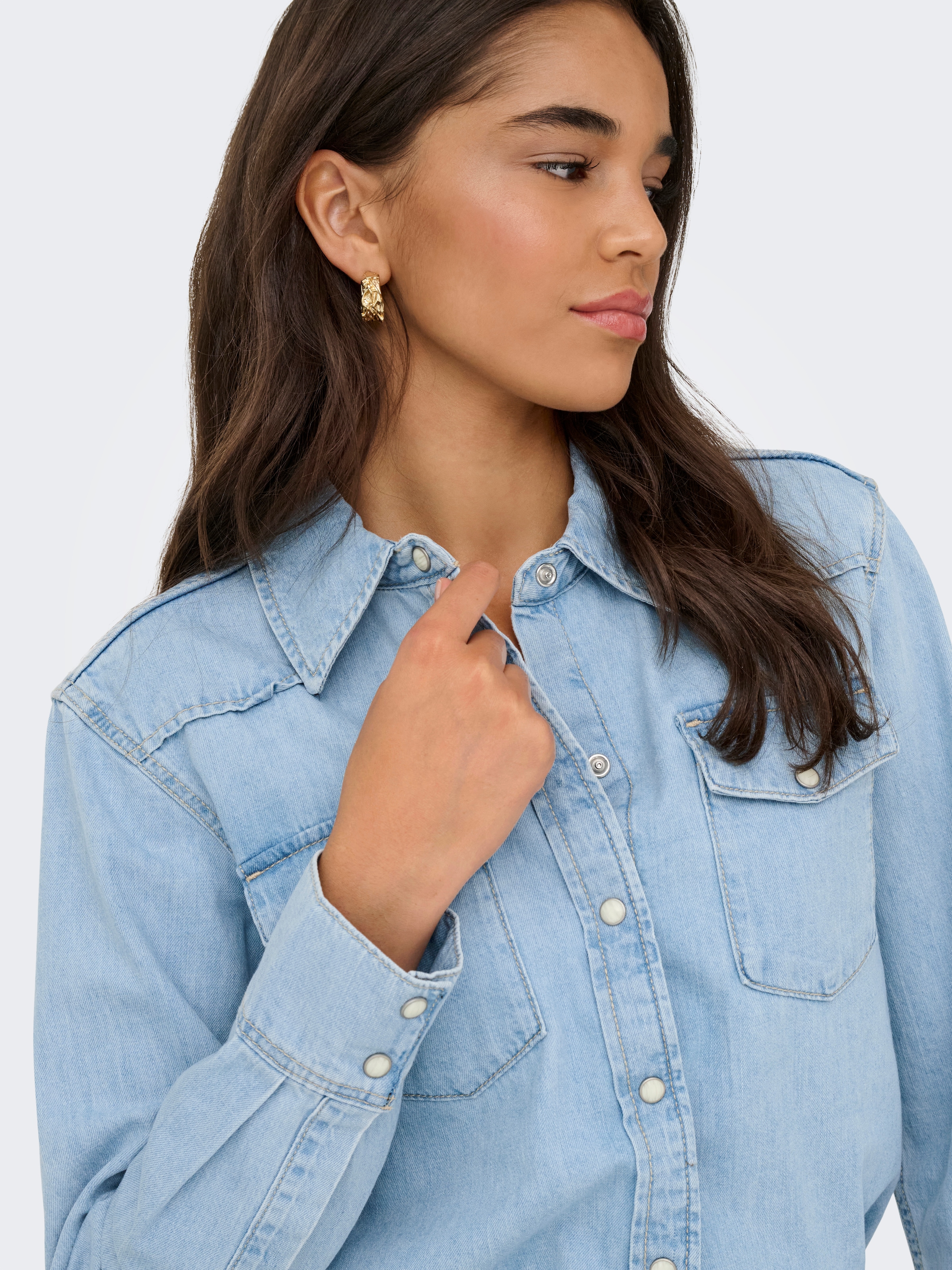 ONLY Jeansbluse »ONLCHARLIZE LS DNM SHIRT AKM NOOS« mit Brusttaschen