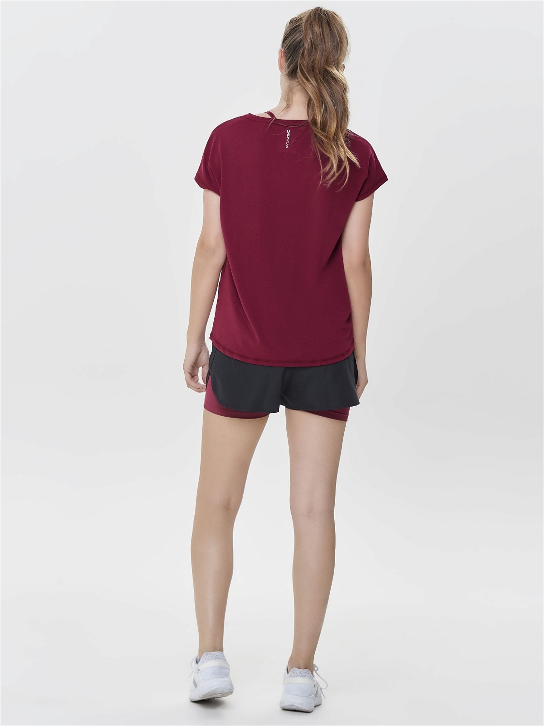 ONLY Play Trainingsshirt »ONPAUBREE SS LOOSE TRAIN TEE - NOOS«