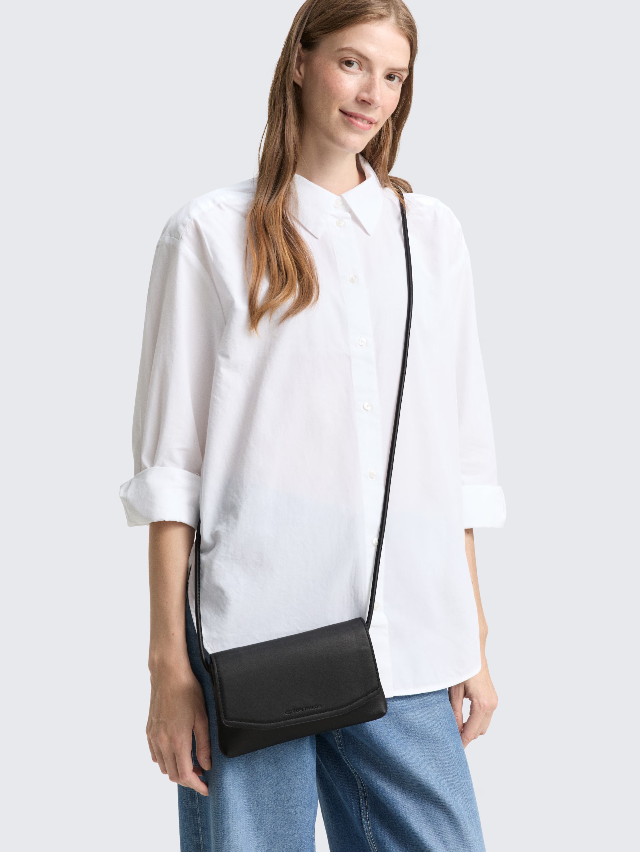 TOM TAILOR Sac à bandoulière »Rissa« aus weichem Lederimitat mit feinen Farbkanten auch als Clutch tragbar