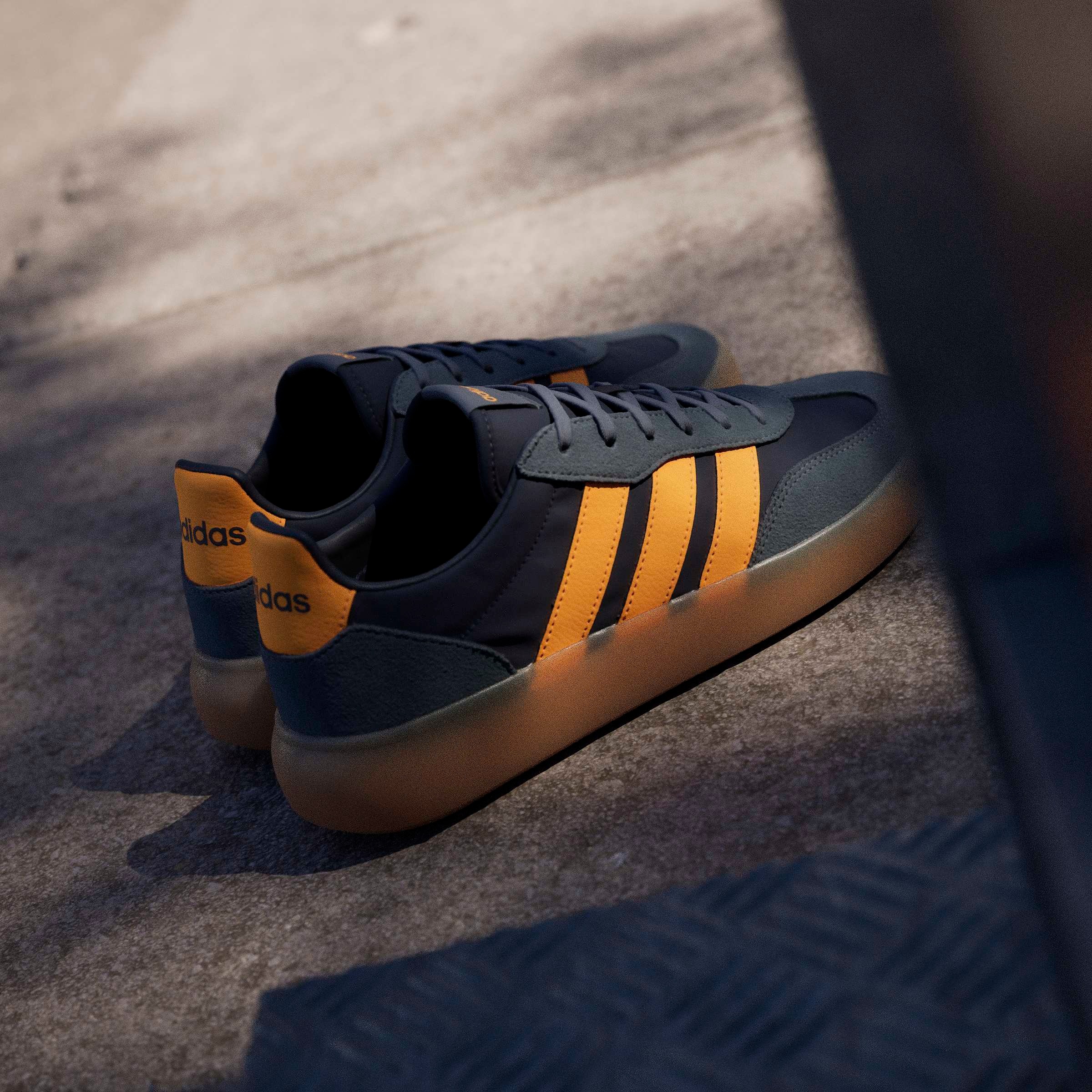 adidas Sportswear Sneakers »BARREDA DECODE«  inspiriert vom Design des adidas handball spezial