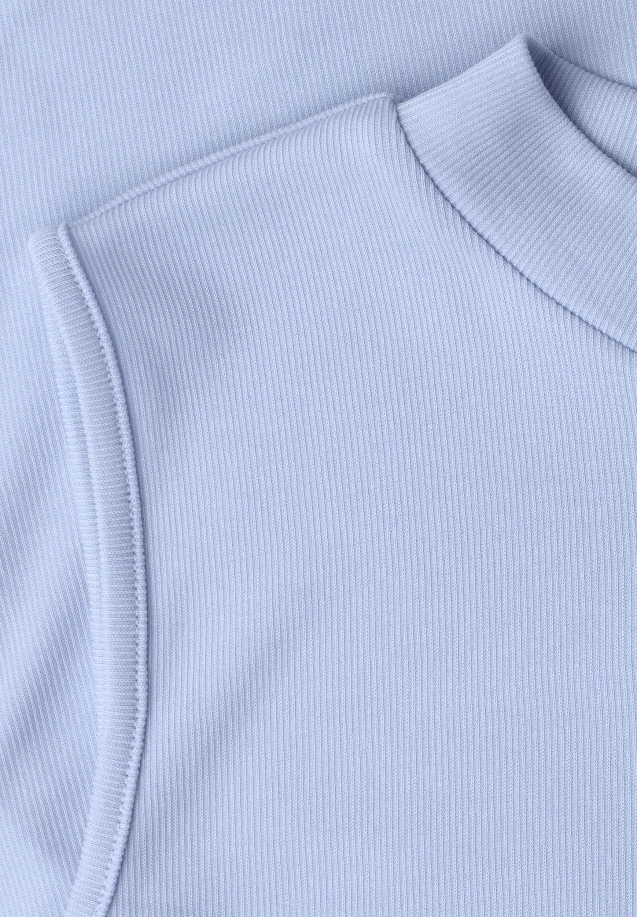 STREET ONE Shirttop Sommertop im Silk-Look mit Turtle Neck