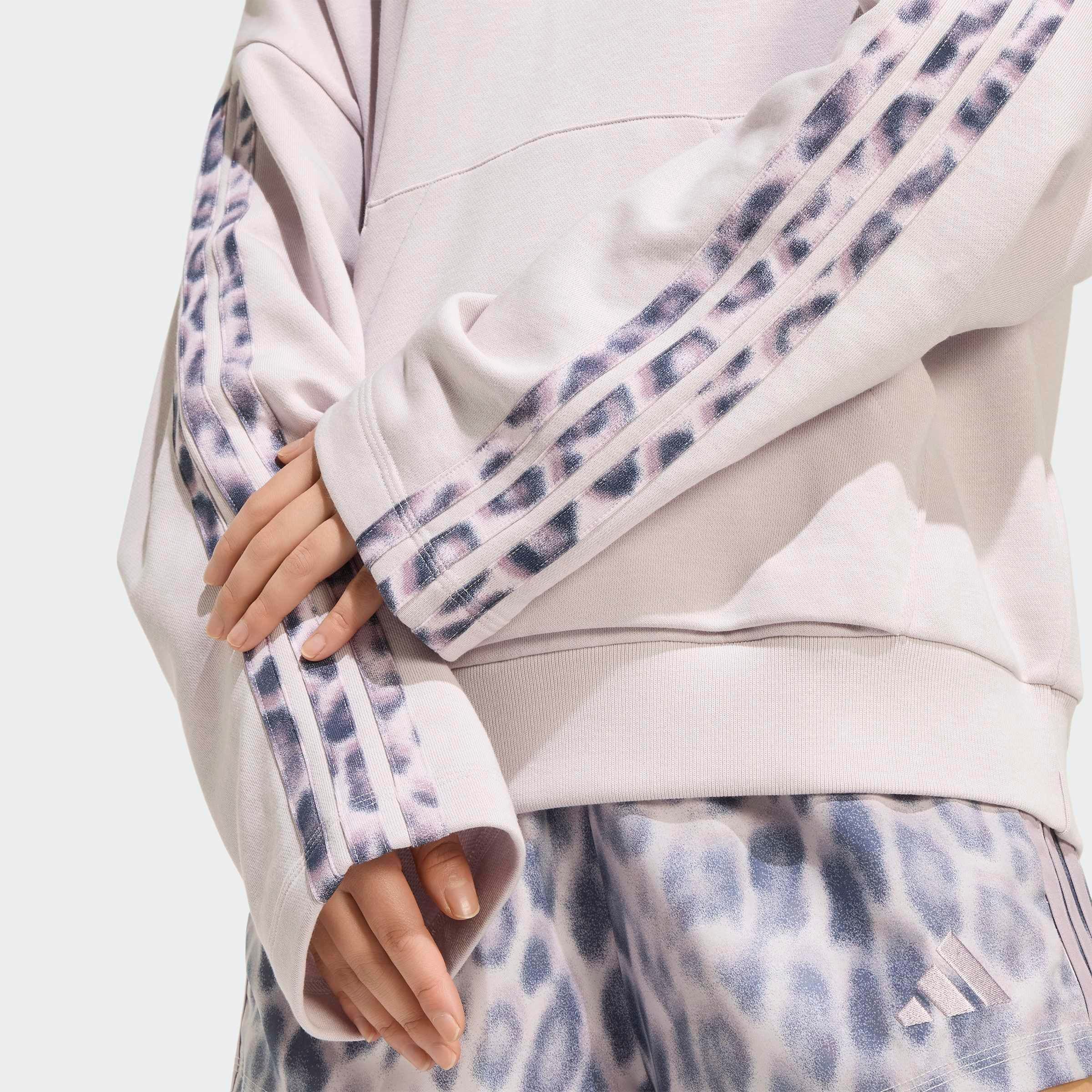 adidas Sportswear Sweat à capuche »SEASONAL ESSENTIALS LEOPARDENPRINT FRENCH TERRY HOODIE MIT 3-STREIFEN«
