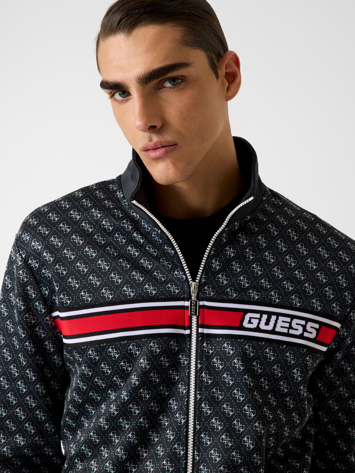 Guess Sweatjacke »KORBIN« Stehkragen, Regular Fit, Eingrifftaschen