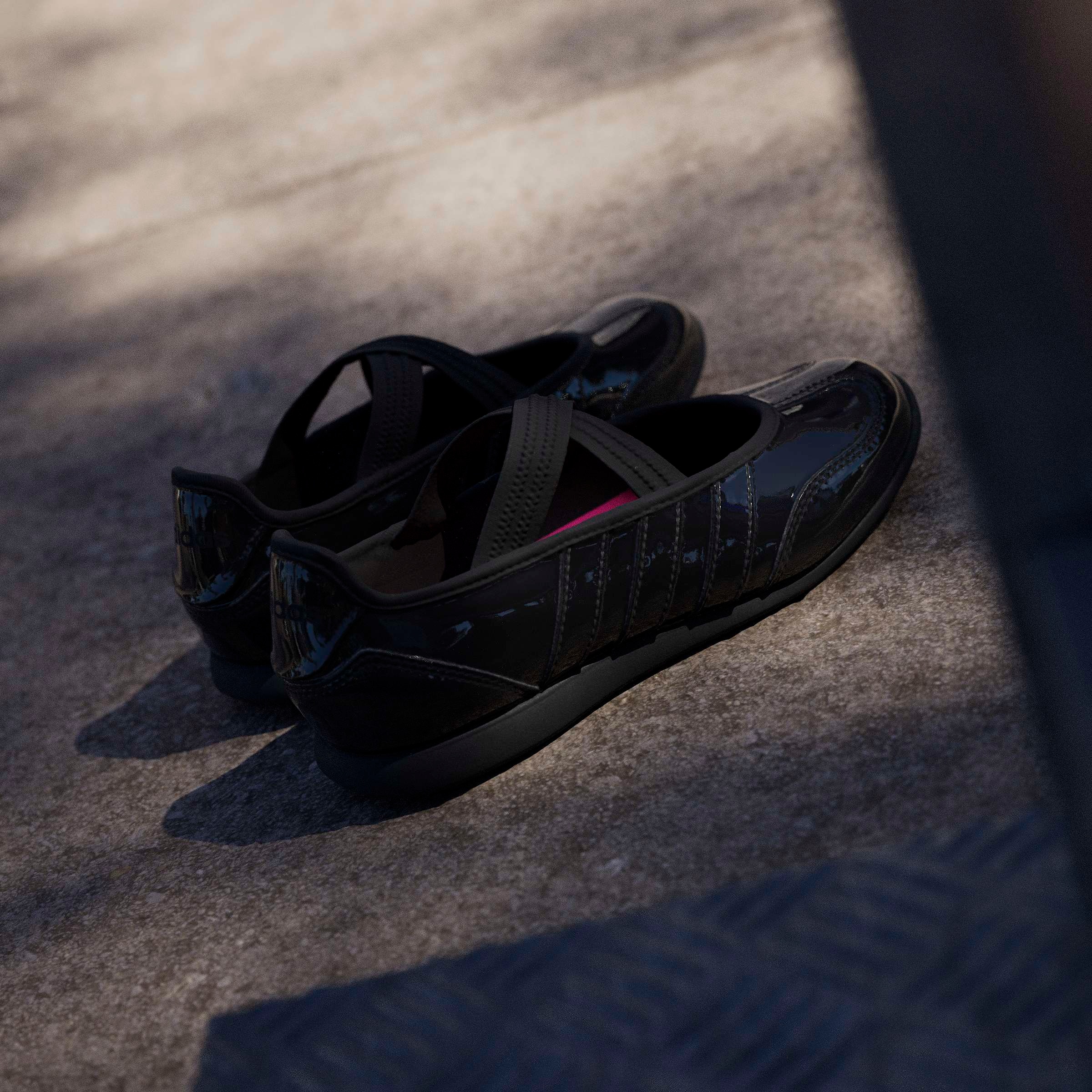 adidas Sportswear Sneaker Ballerinas »BARREDA MARY JANE KIDS«  Design auf den Spuren des adidas Samba Mary Jane