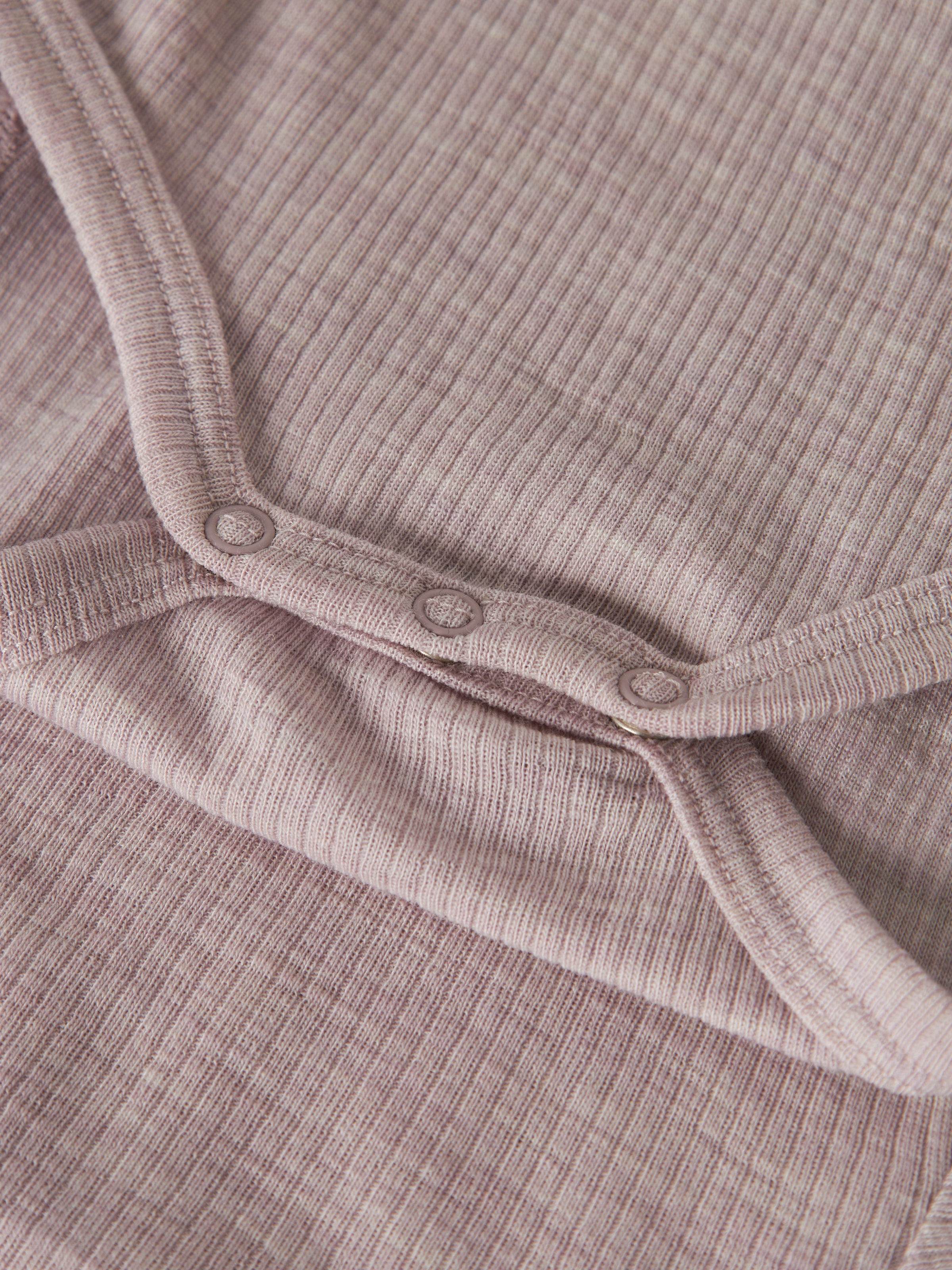 Name It Body à manches longues »NBNWAX WOOL RIB LS BODY NOOS« en pure laine mérinos