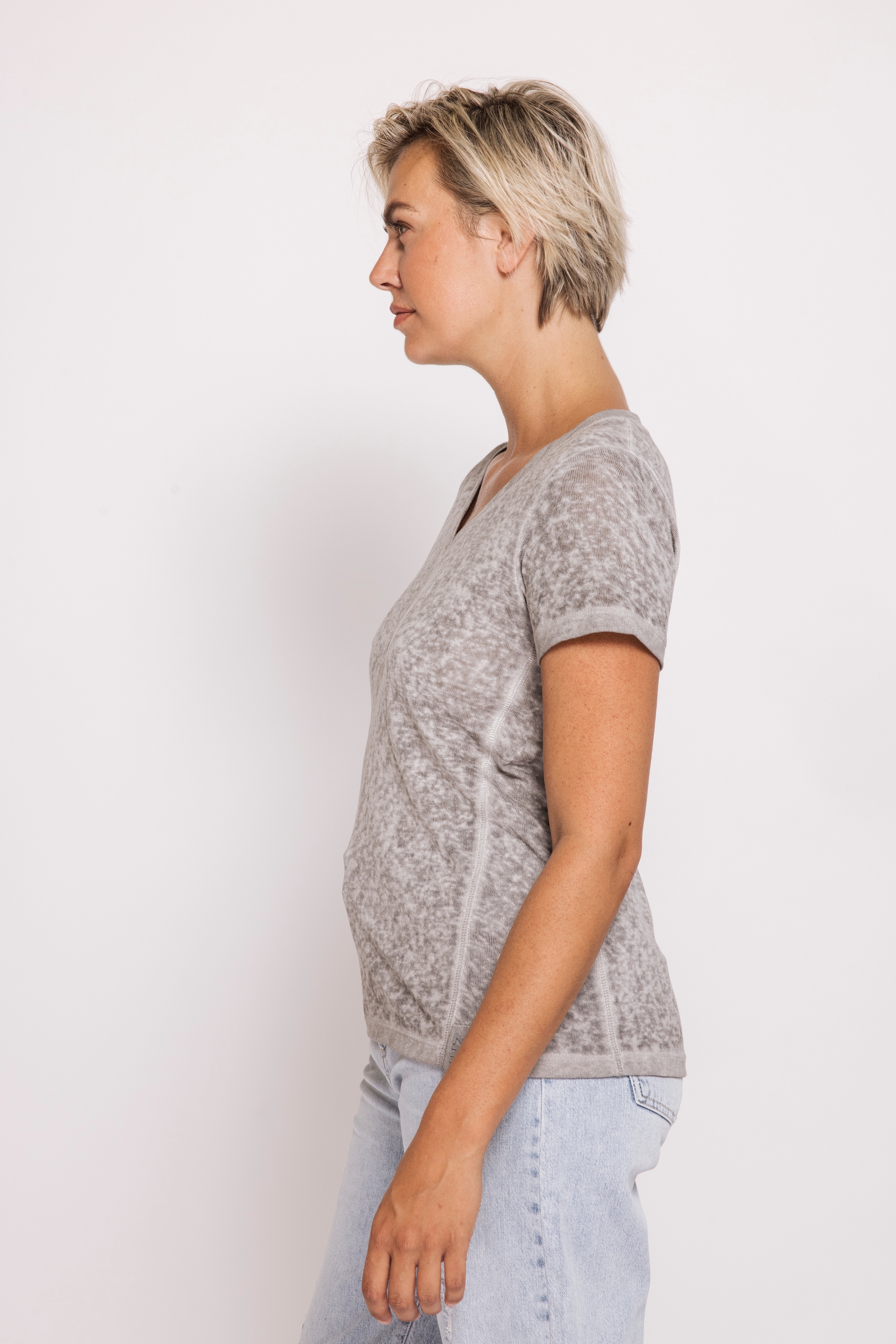 Zhrill T-Shirt »ZHSVANA« mit V-Ausschnitt