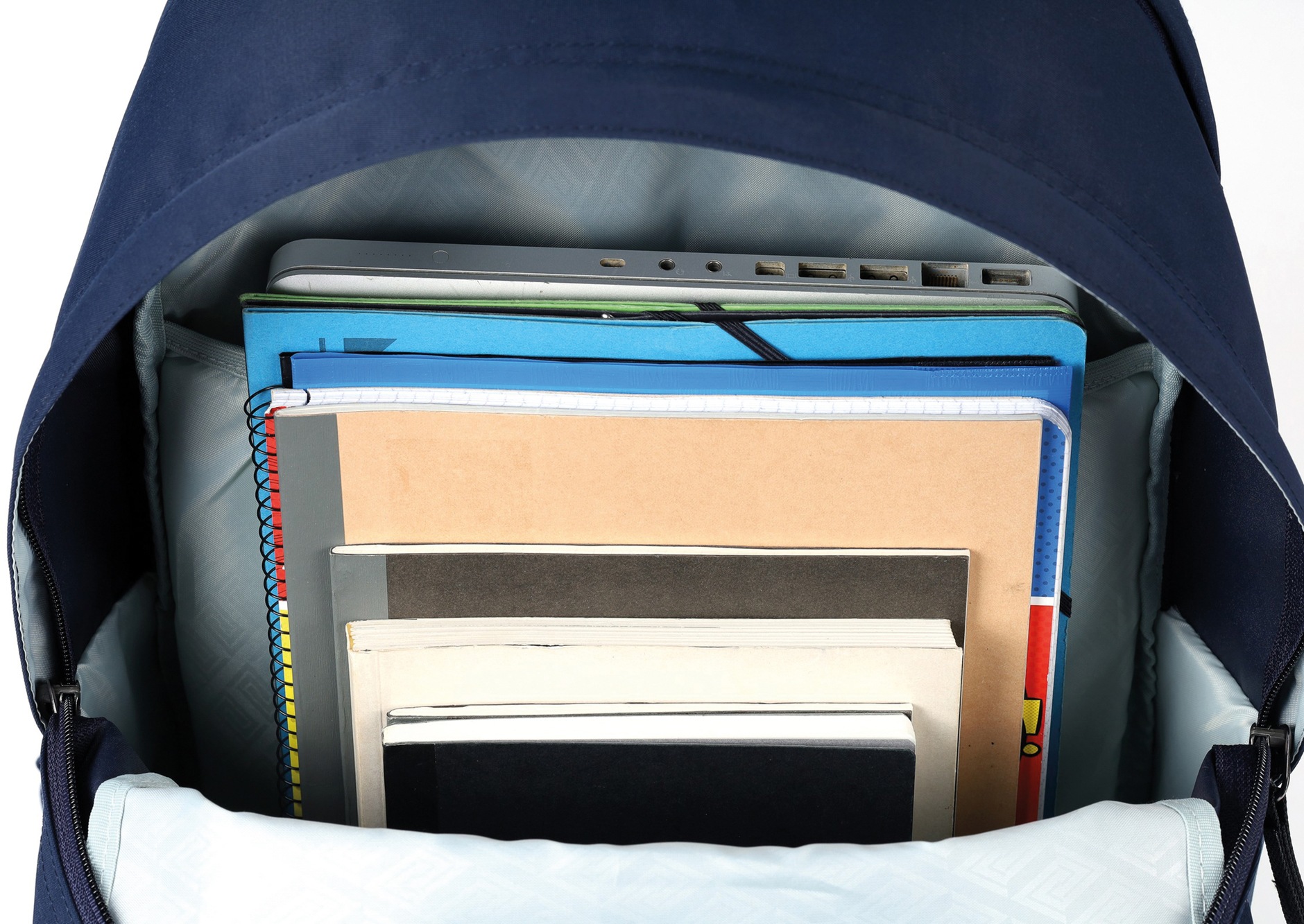 NITRO Freizeitrucksack »Urban Plus« Daypack, Streetpack im Retro-Look, Alltagsrucksack, Schulrucksack