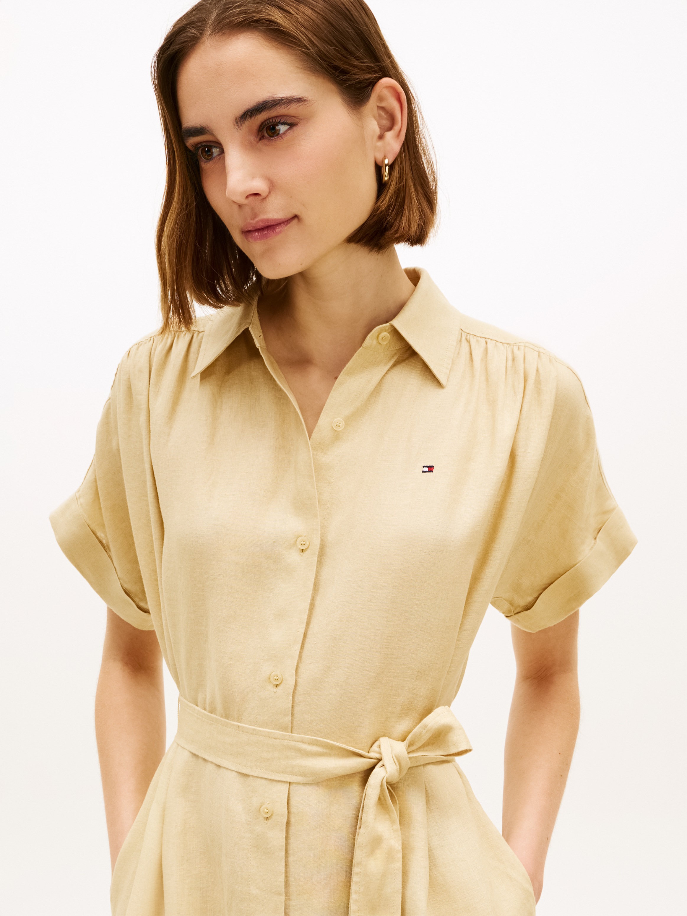 Tommy Hilfiger Robe chemisier »LINEN BELTED KNEE SS SHIRT DRESS« doubles poches latérales avec ceinture à nouer