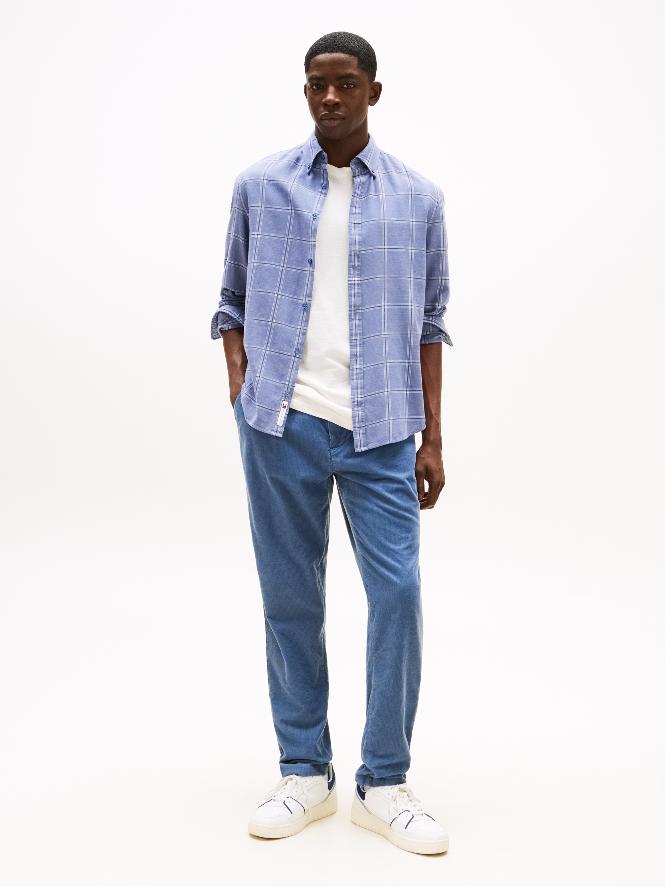 Tommy Jeans Stoffhose »TJM ISAAC LIGHT CORD PANTS«  Mit Gürtelschlaufen