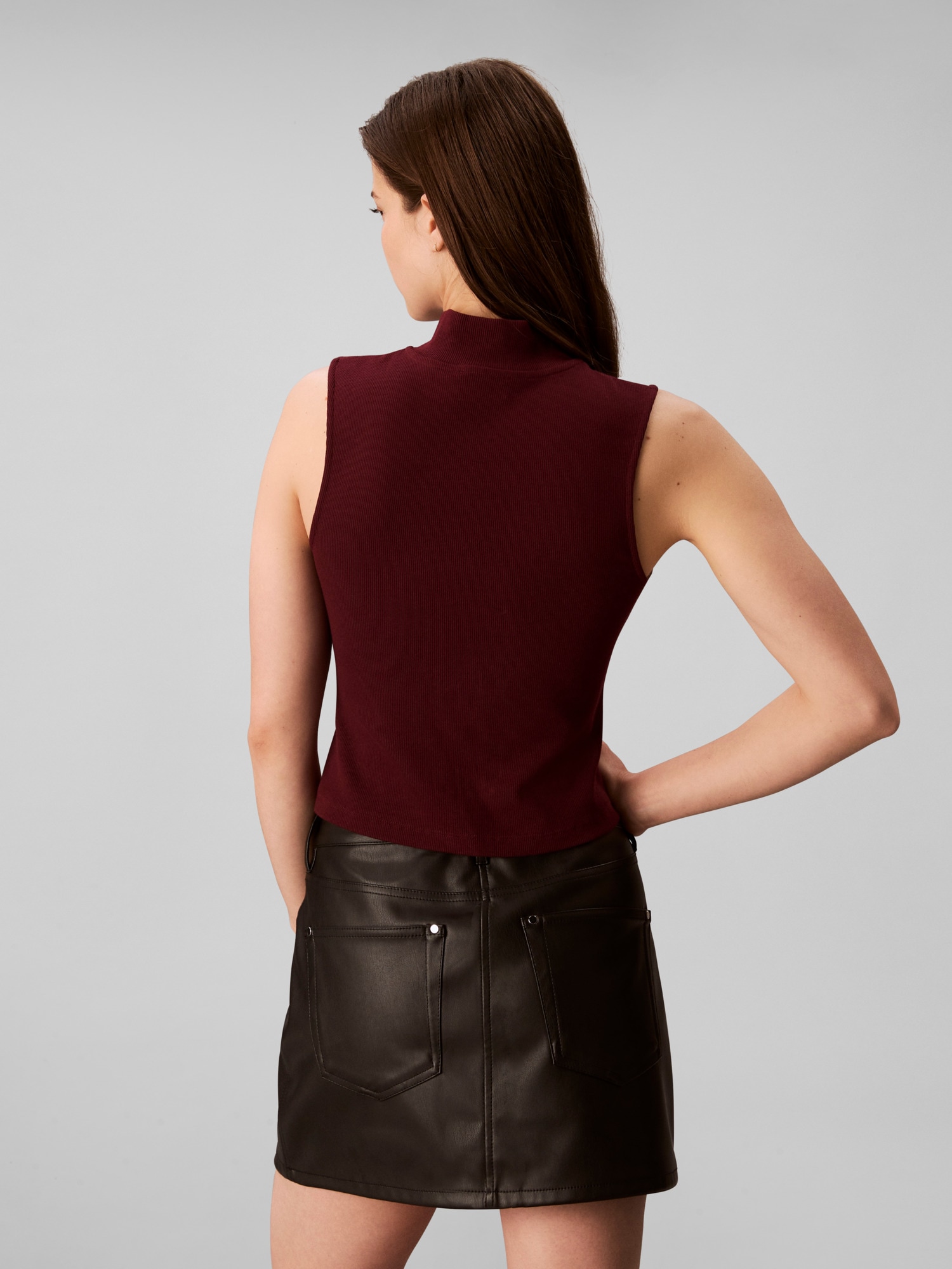 Calvin Klein Jeans Débardeur »A- WOVEN LABEL SL QZ TOP« Mit Rundhalsausschnitt