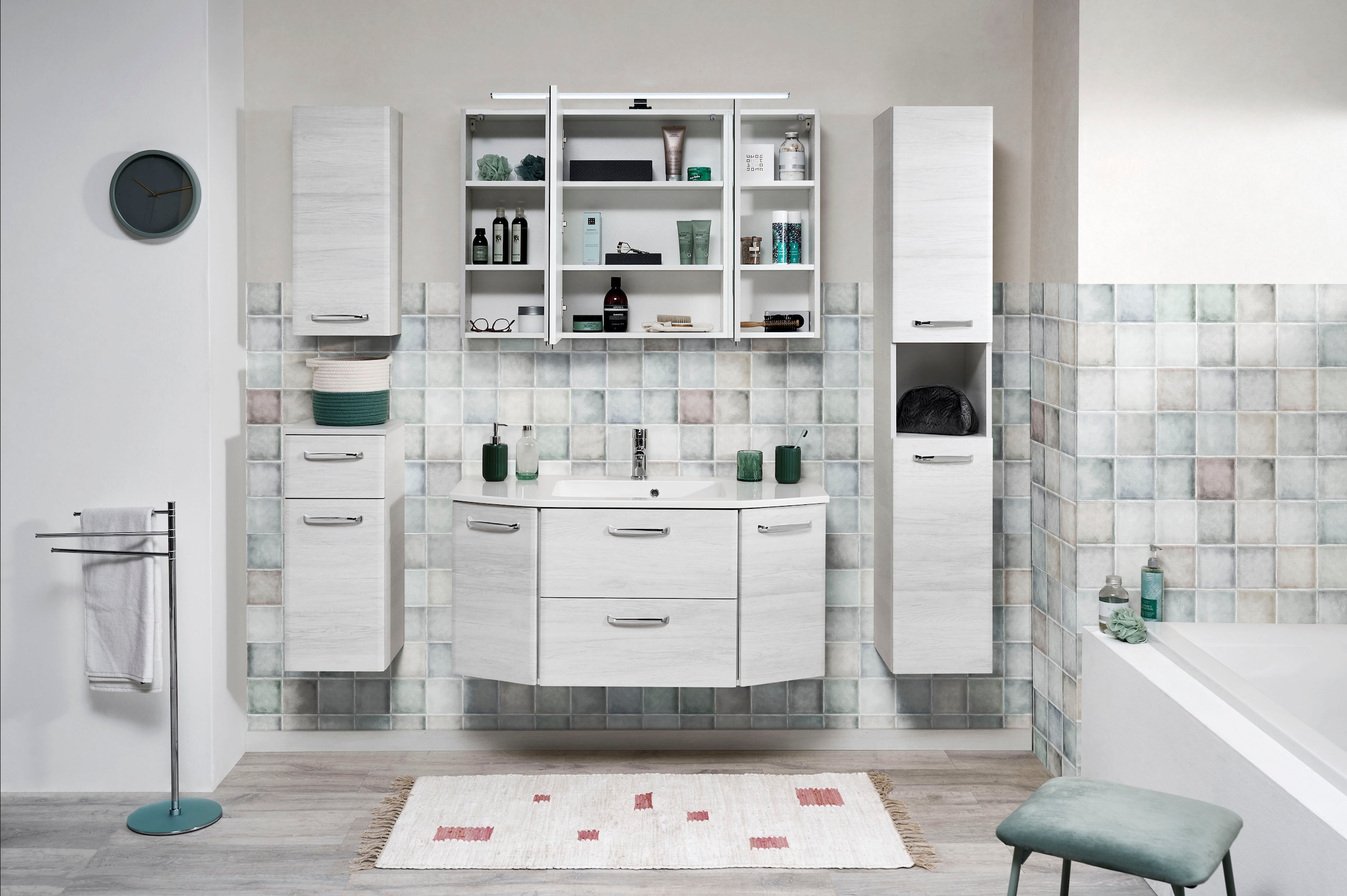 Saphir Armoire suspendue »Quickset Wand-Badschrank 30 cm breit mit 1 Tür und 2 Glas-Einlegeböden« armoire suspendue de salle de bain avec amortisseur de porte, poignées chromées brillantes