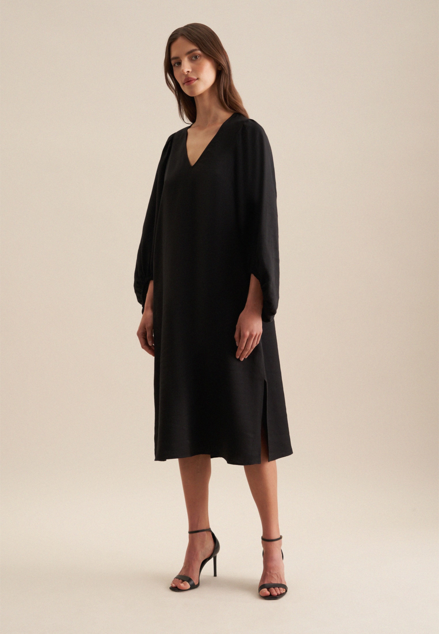seidensticker Robe d'été »Schwarze Rose« col en V uni à manches longues