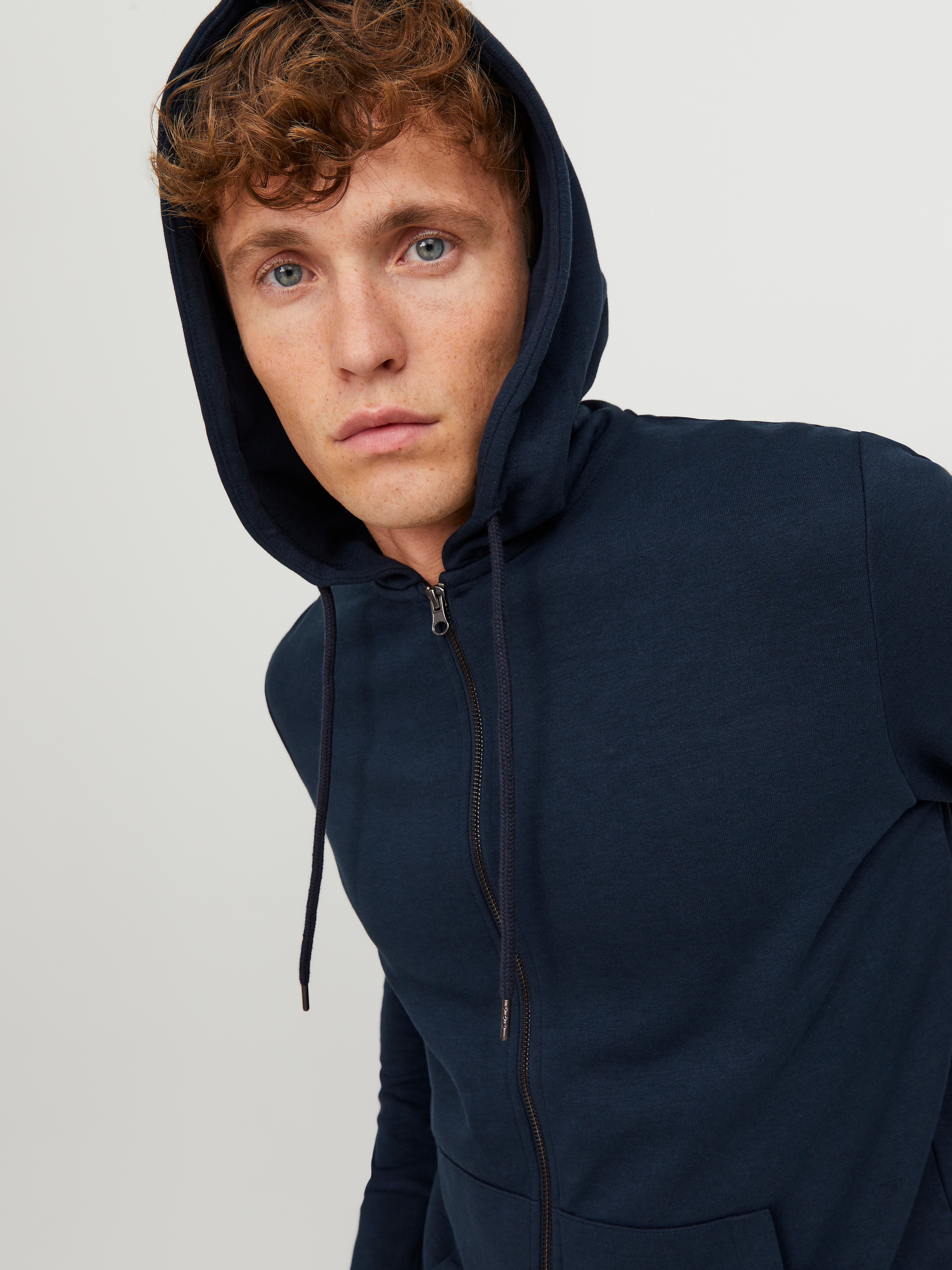 Jack & Jones Sweat à capuche »JJEBASIC Hoodie mit Rippbündchen und angenehmem Tragegefühl« unifarben, modisch, regular fit, Baumwollmischung, Rundhals