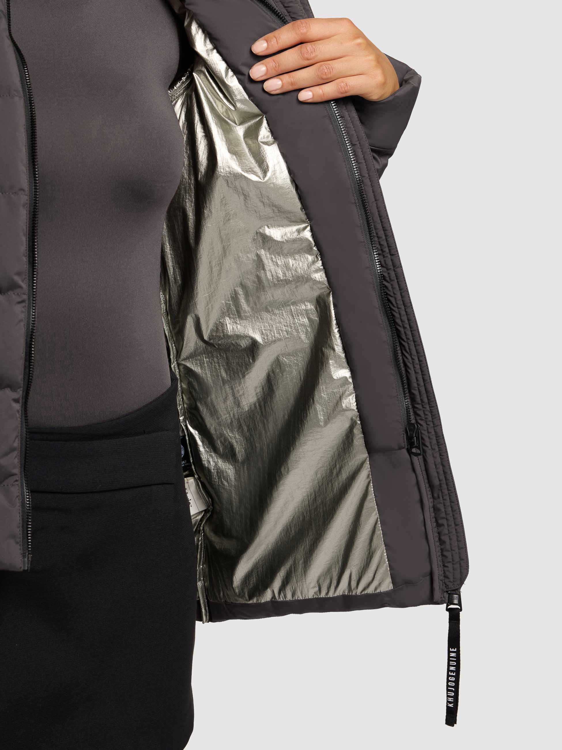 khujo Veste matelassée »MATLA« mit Kapuze Reissverschlusstaschen mit Fleecefutter, eine Ärmeltasche