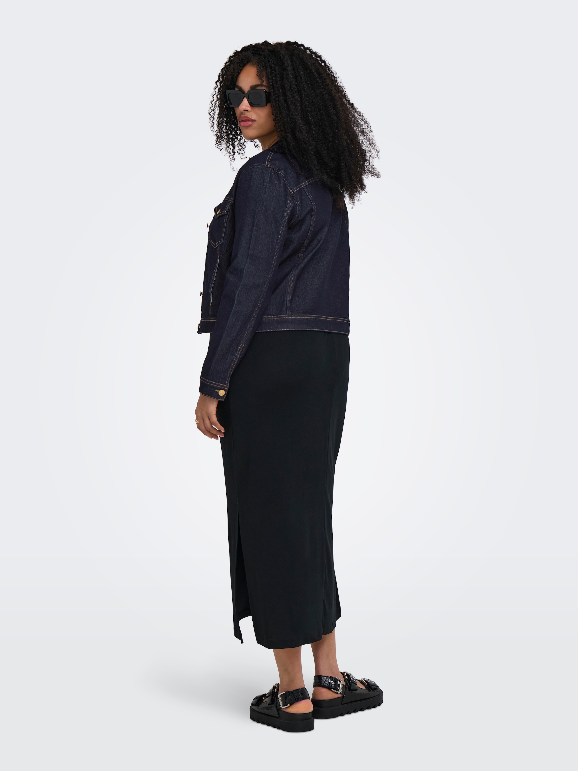 ONLY CARMAKOMA Veste en jean »CARWESPA LS RINSE JACKET DNM NOOS« mélange de coton, coupe régulière