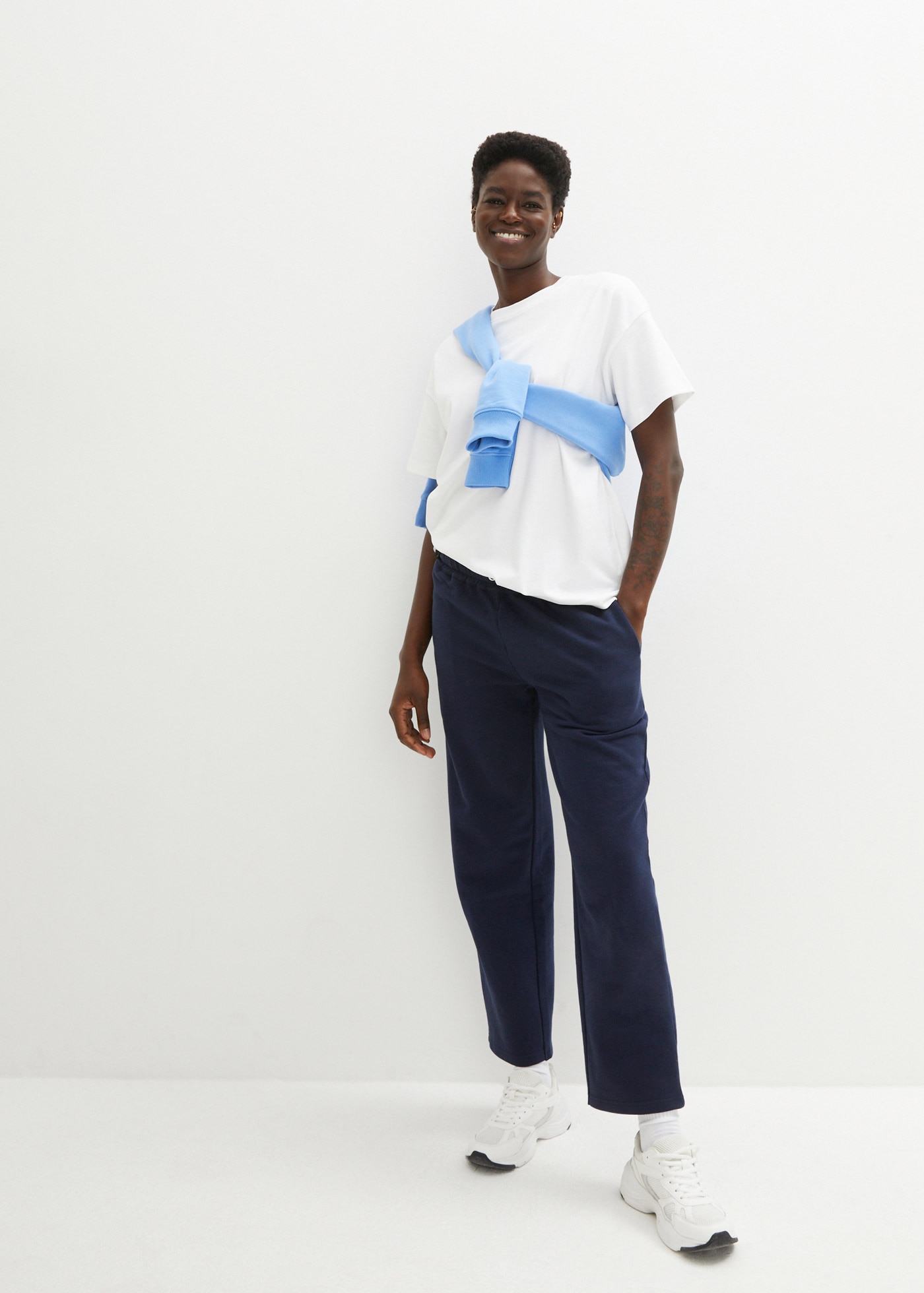 bonprix Oversize-Shirt 1 Oversize-Passform, Halbarm-Design, aus Baumwolle