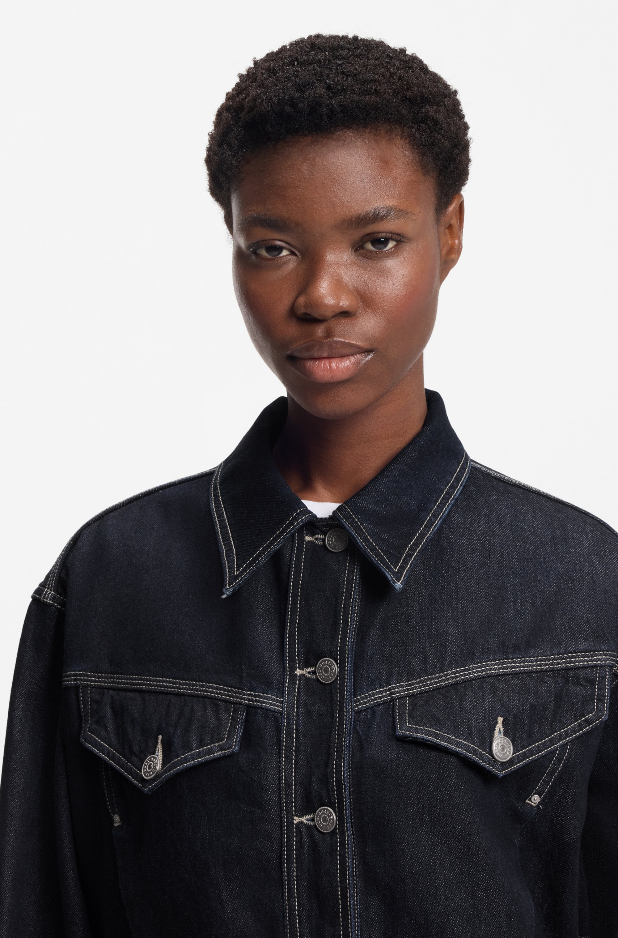 BOSS ORANGE Veste en jean »BOMBER TRUCKER 1.0 Premium Damenmode« in Cropped-Länge