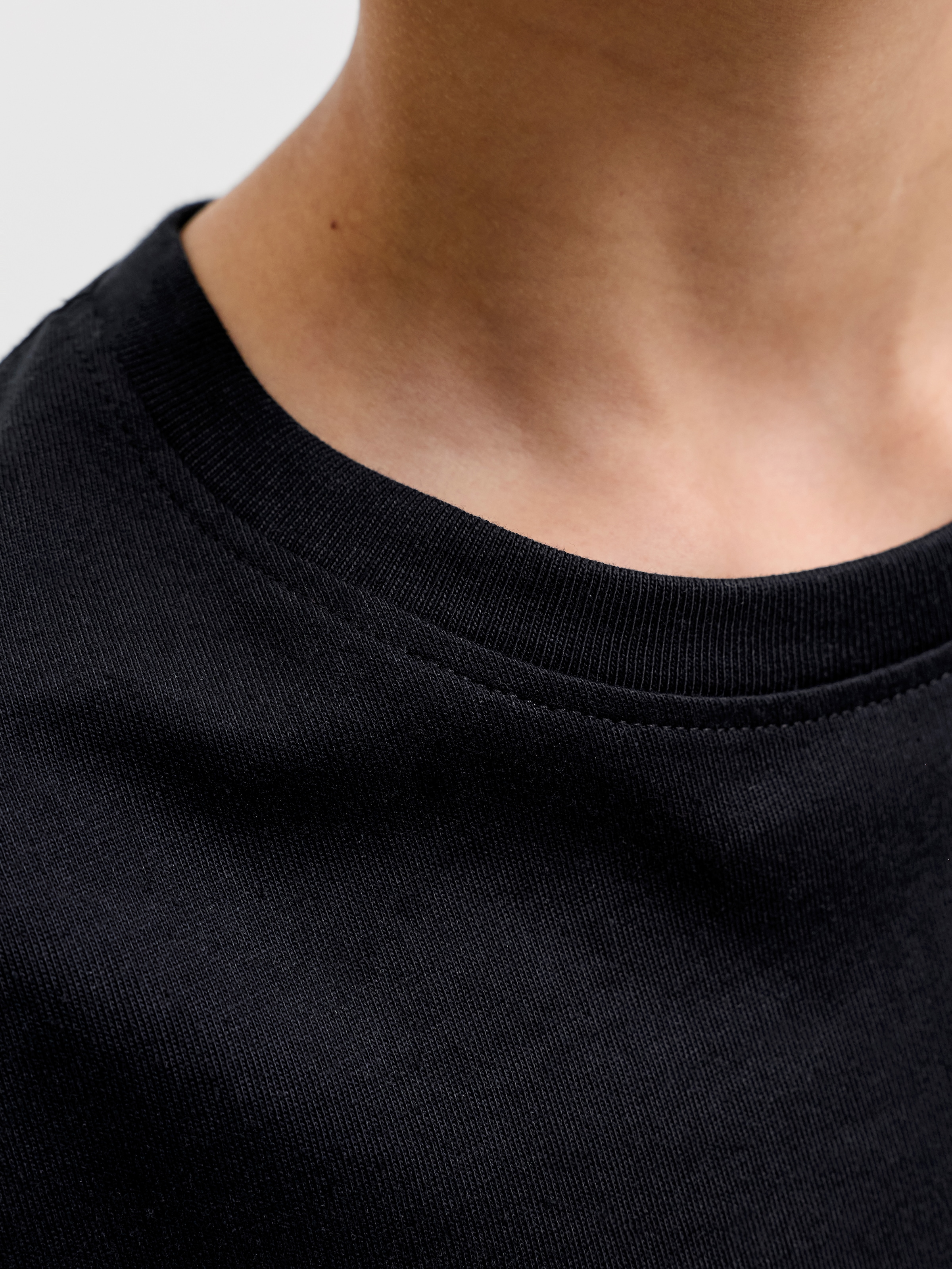 Jack & Jones Junior T-Shirt »JJEORGANIC RLX TEE LS O-NECK NOOS JNR« aus Baumwolle und Single Jersey, lockere Passform