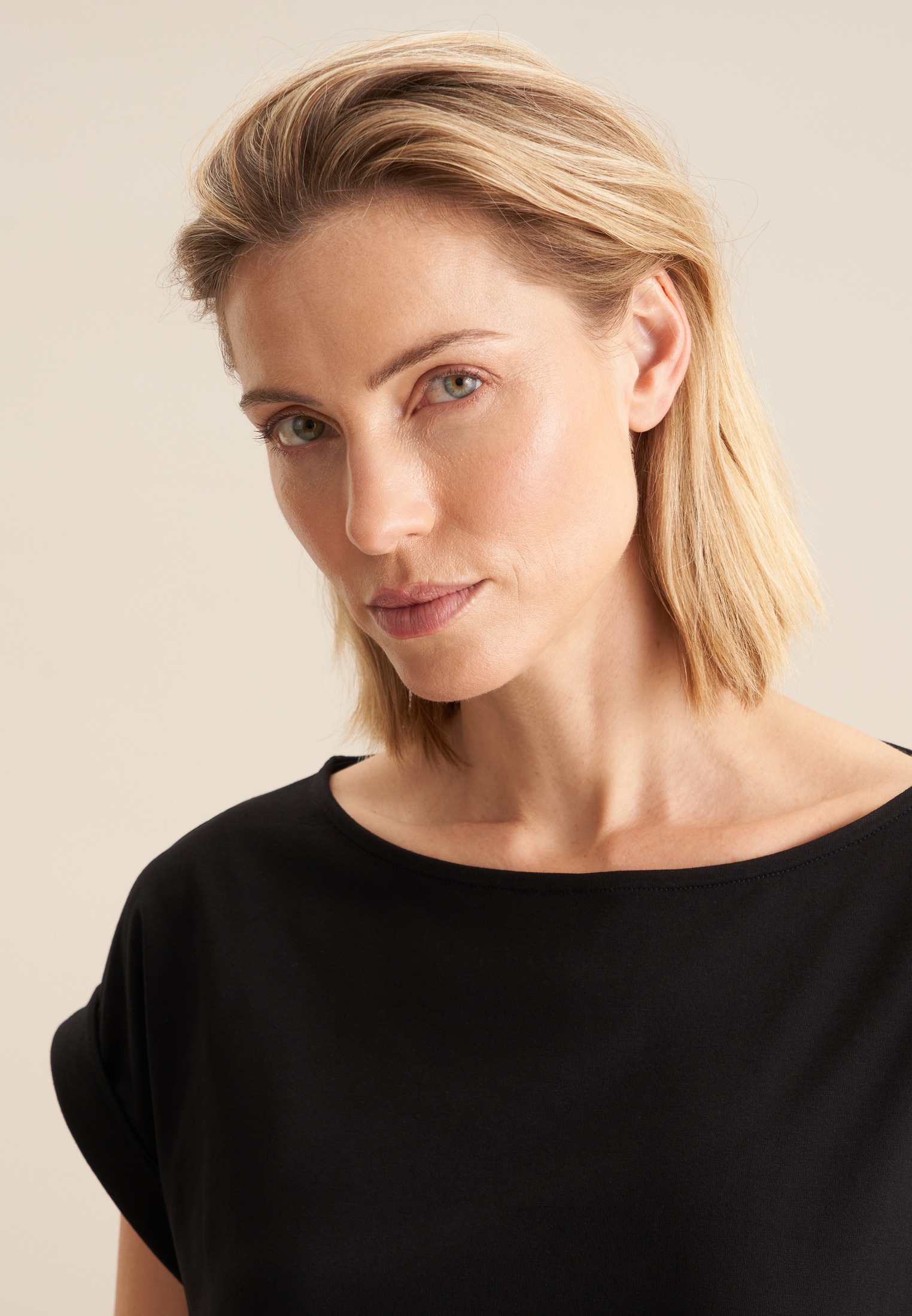 seidensticker Blouse classique »Schwarze Rose« Ohne Arm Rundhals Uni