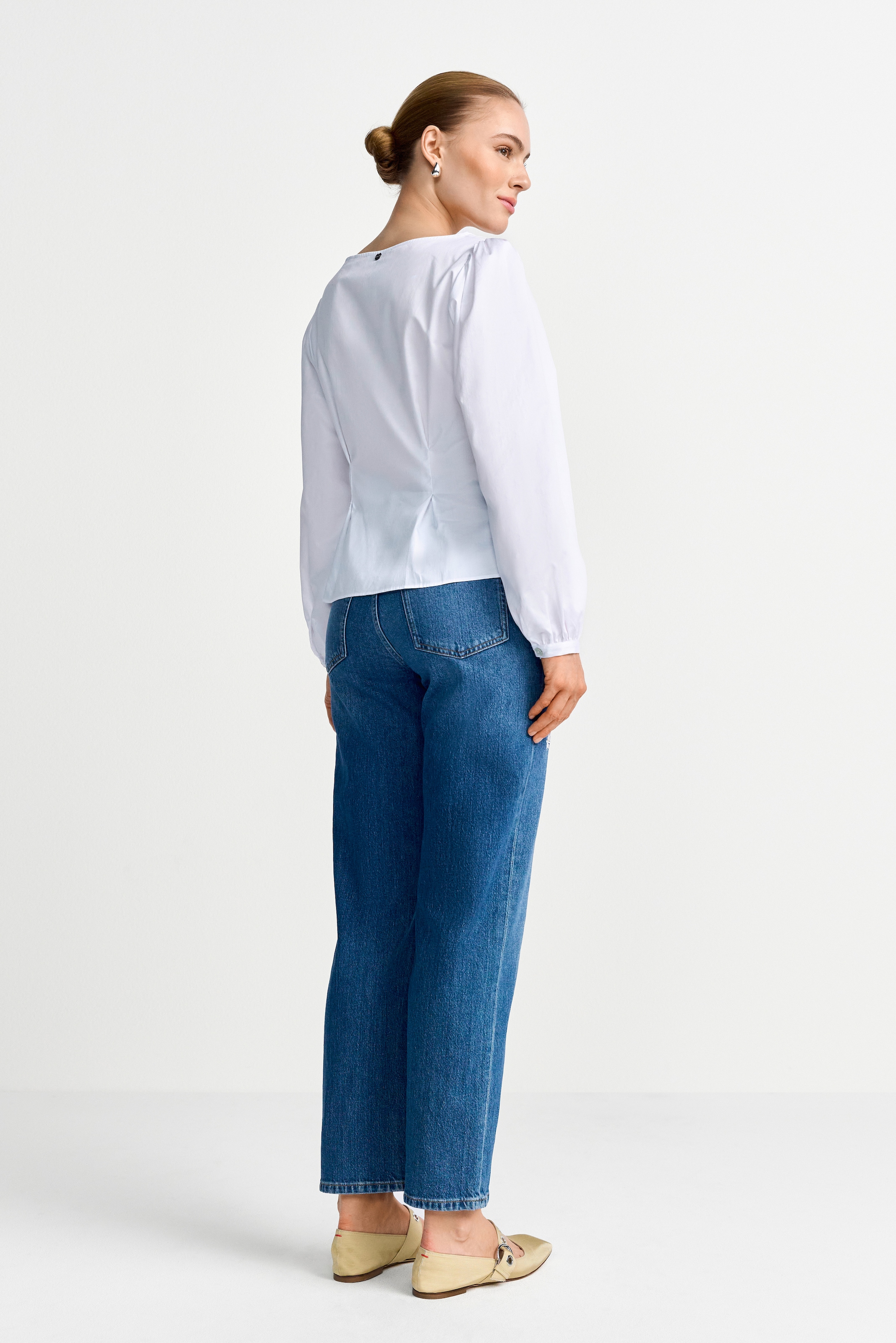 RICHROYAL Jeans Relax-fit mit hochwertigen Blütenstickereien