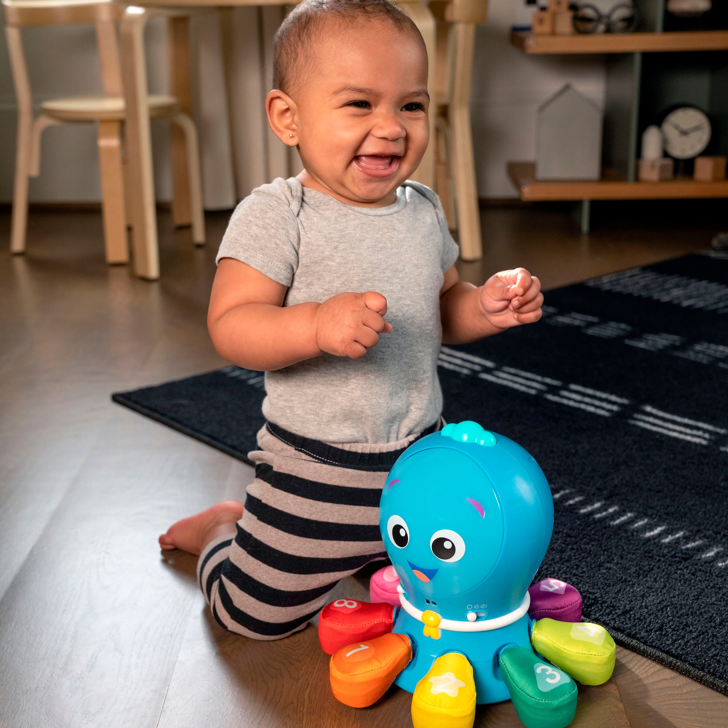 Baby Einstein Greifspielzeug »Go Opus Go™ 4-in-1 Crawl & Chase Pal« mit Sound