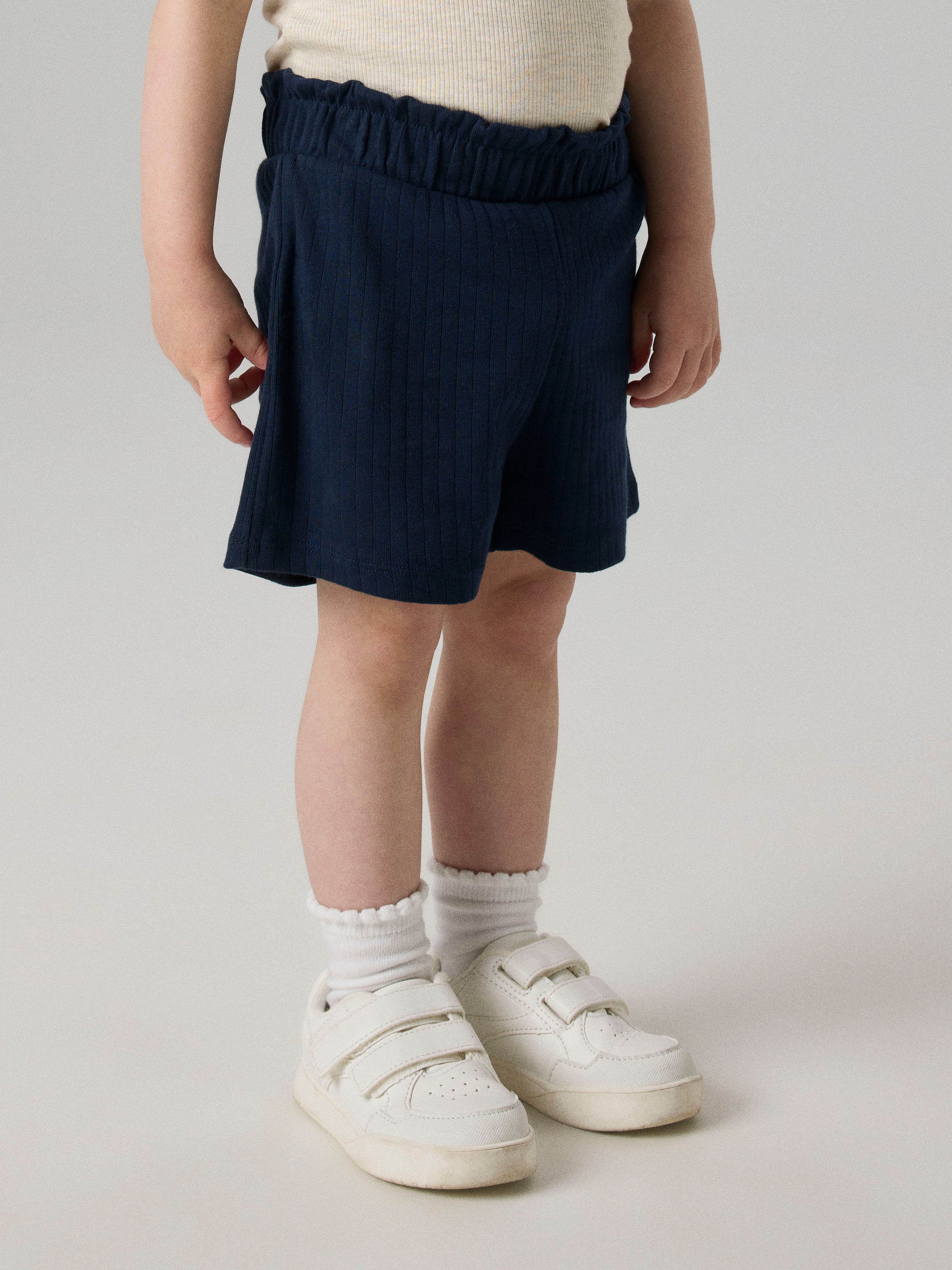 Name It Short »NMFSURAJALI SHORTS NOOS«  Mélange de coton, ceinture paperbag, réglable à l’intérieur, stretch