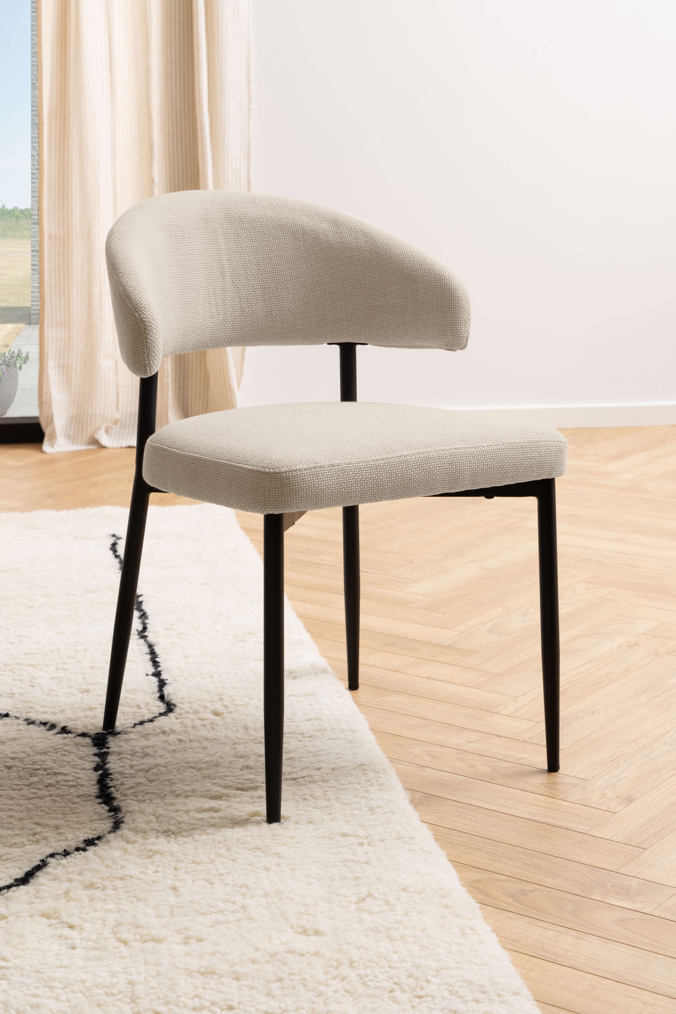 ACTONA GROUP Chaise de salle à manger »Edina 2er Set, Stoff - bequem & stilvoll, mehrere Farben, moderne« () rembourré, revêtement doux & grand confort d’assise, pieds en acier noir