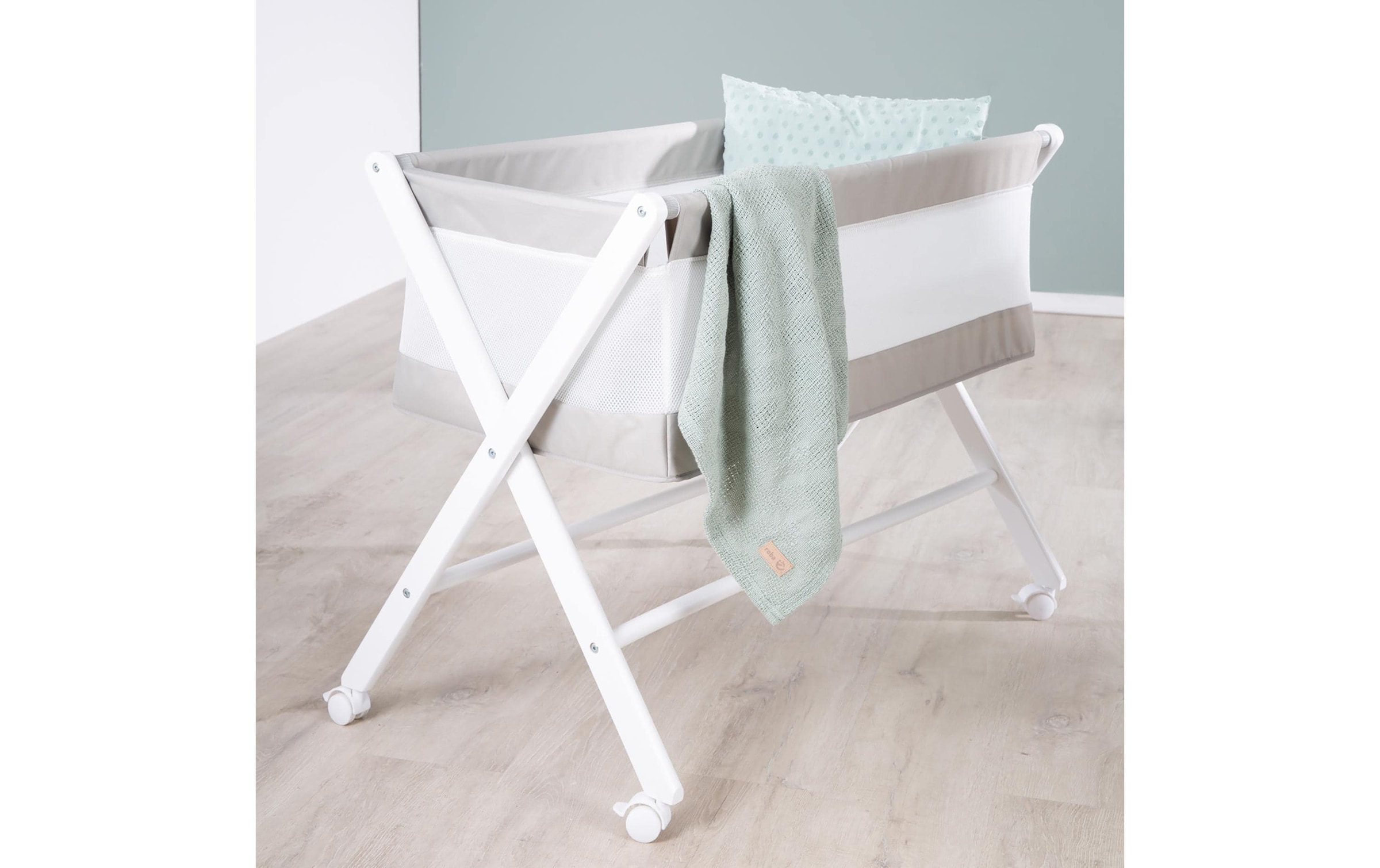 roba® Babybett »roba Klappbett klappbar, Holz, mit Rollen«