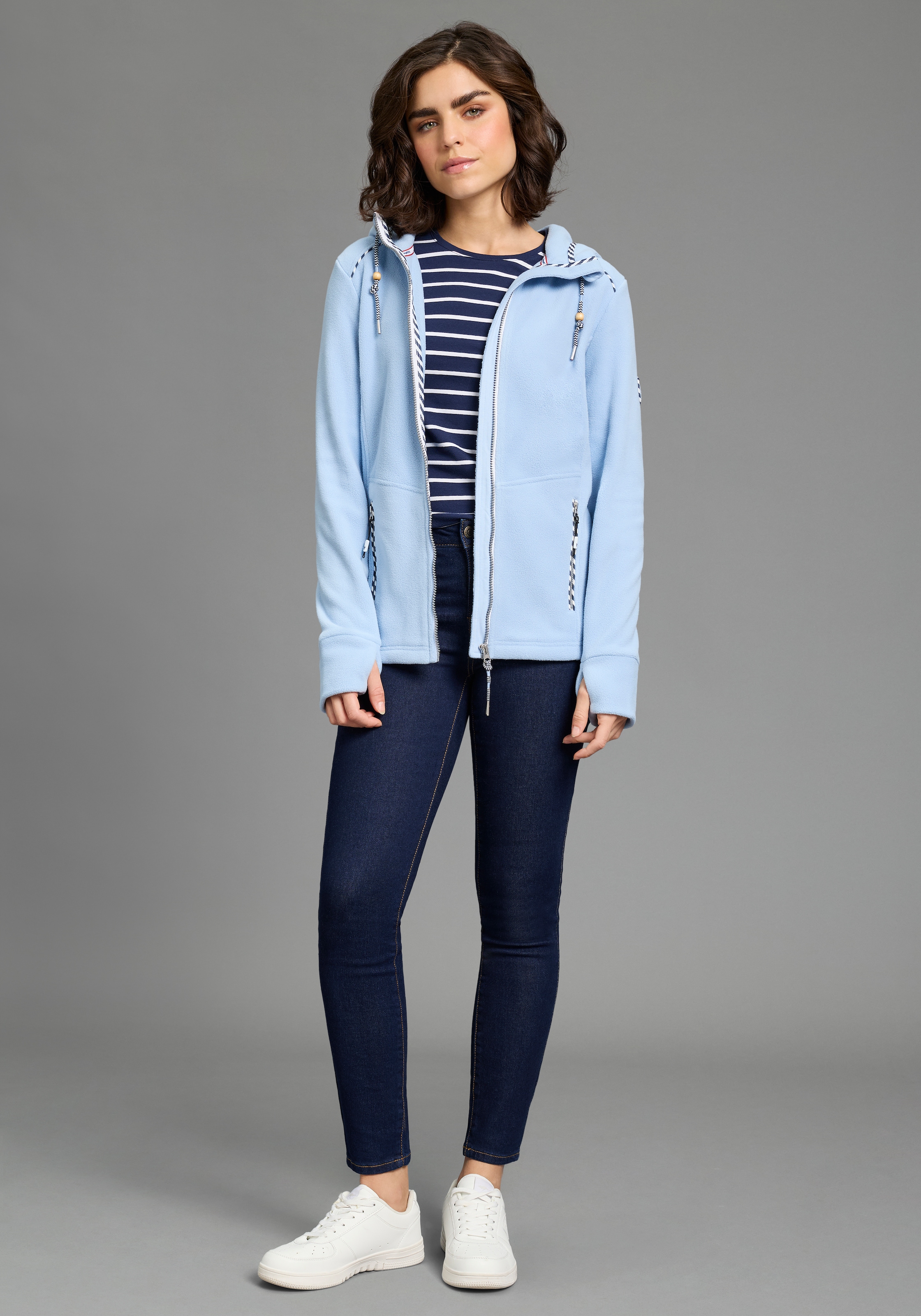 KangaROOS Veste polaire mit Kapuze figurbetonte Passform,  mit Kapuze und Kordelzug, Übergangsjacke