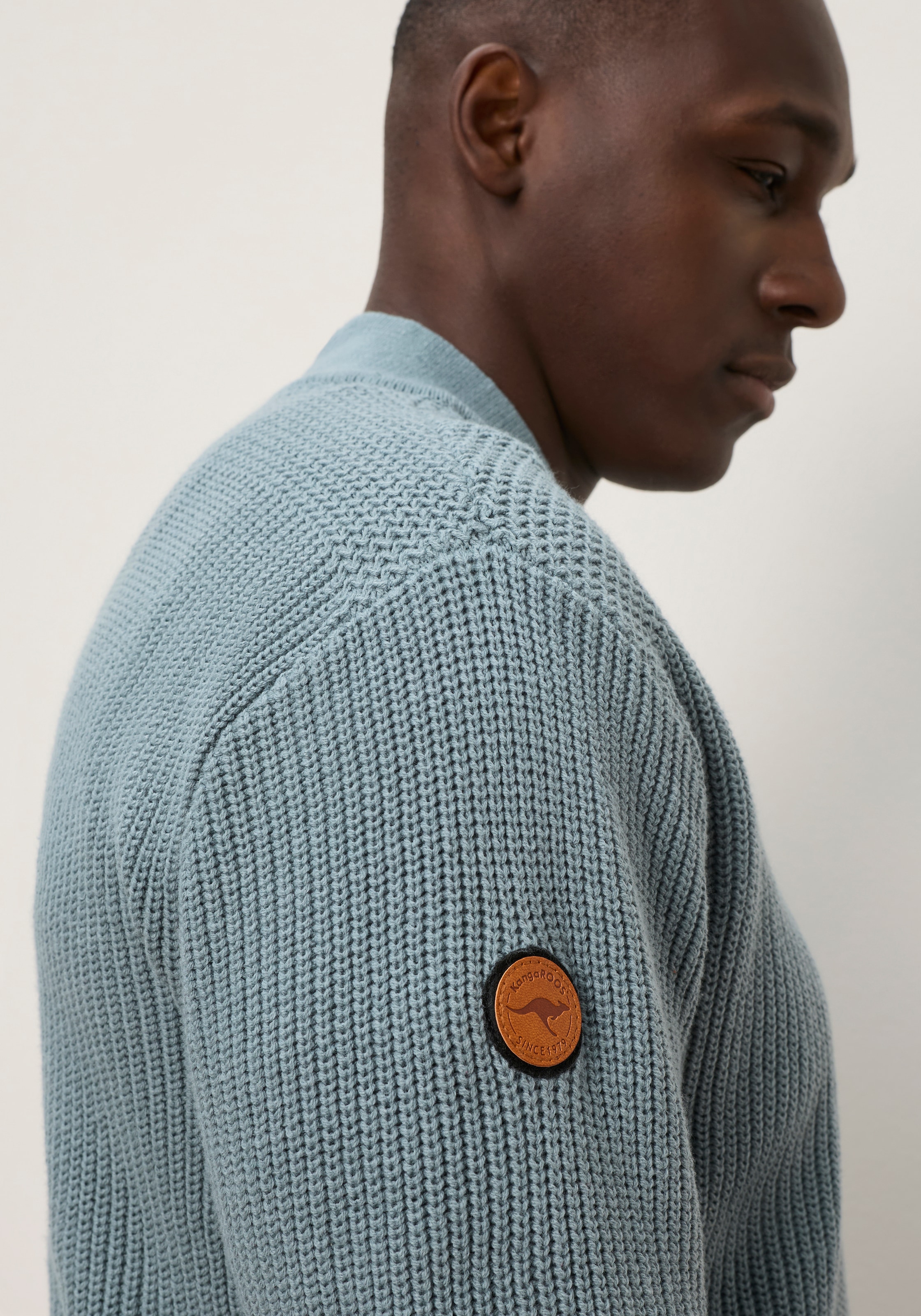 KangaROOS Pull en tricot avec col montant, coupe regular fit, en coton, manches longues