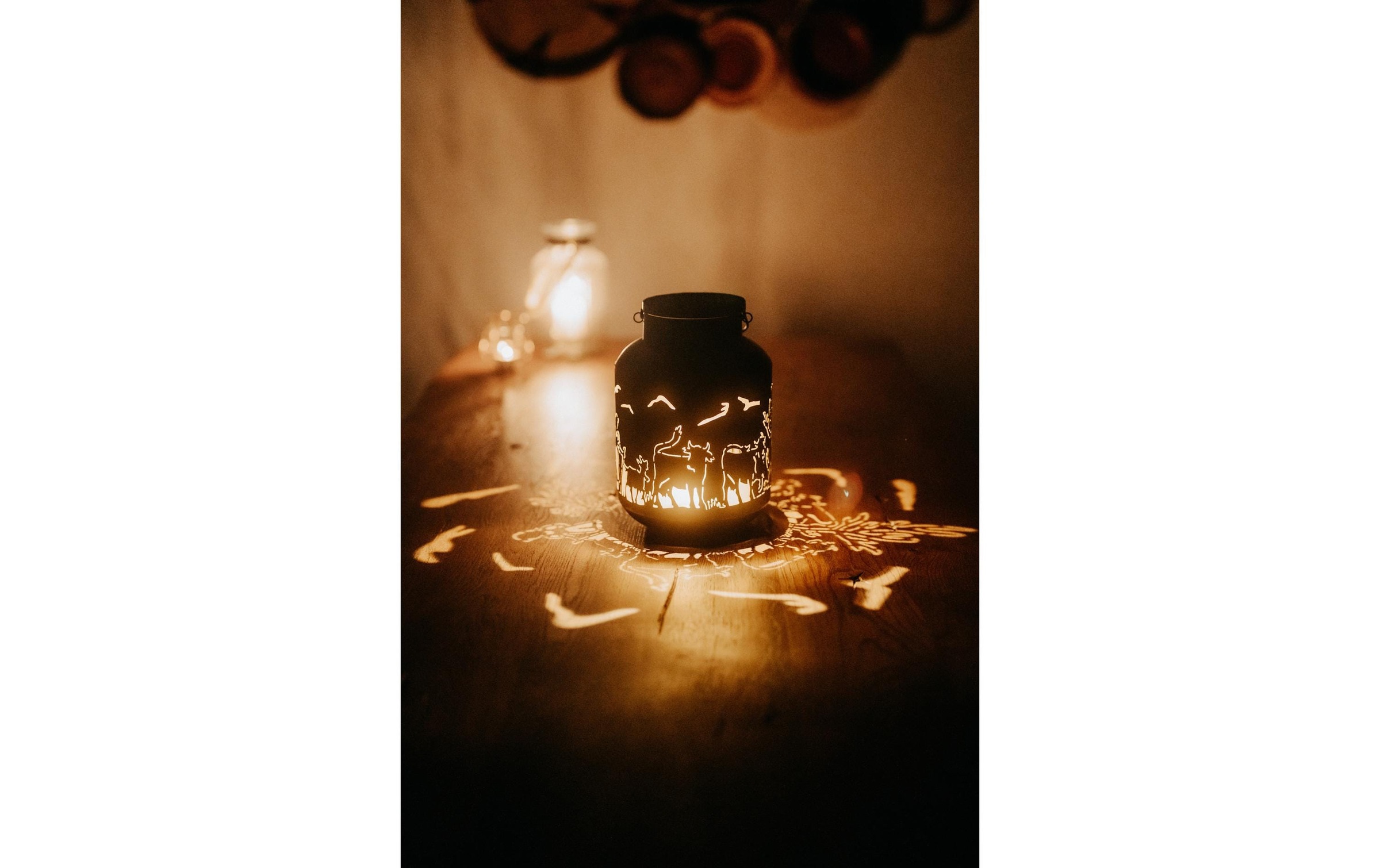 Kadastar Lanterne à bougie »Alpaufzug Familie 27 cm« Laterne Scherenschnitt