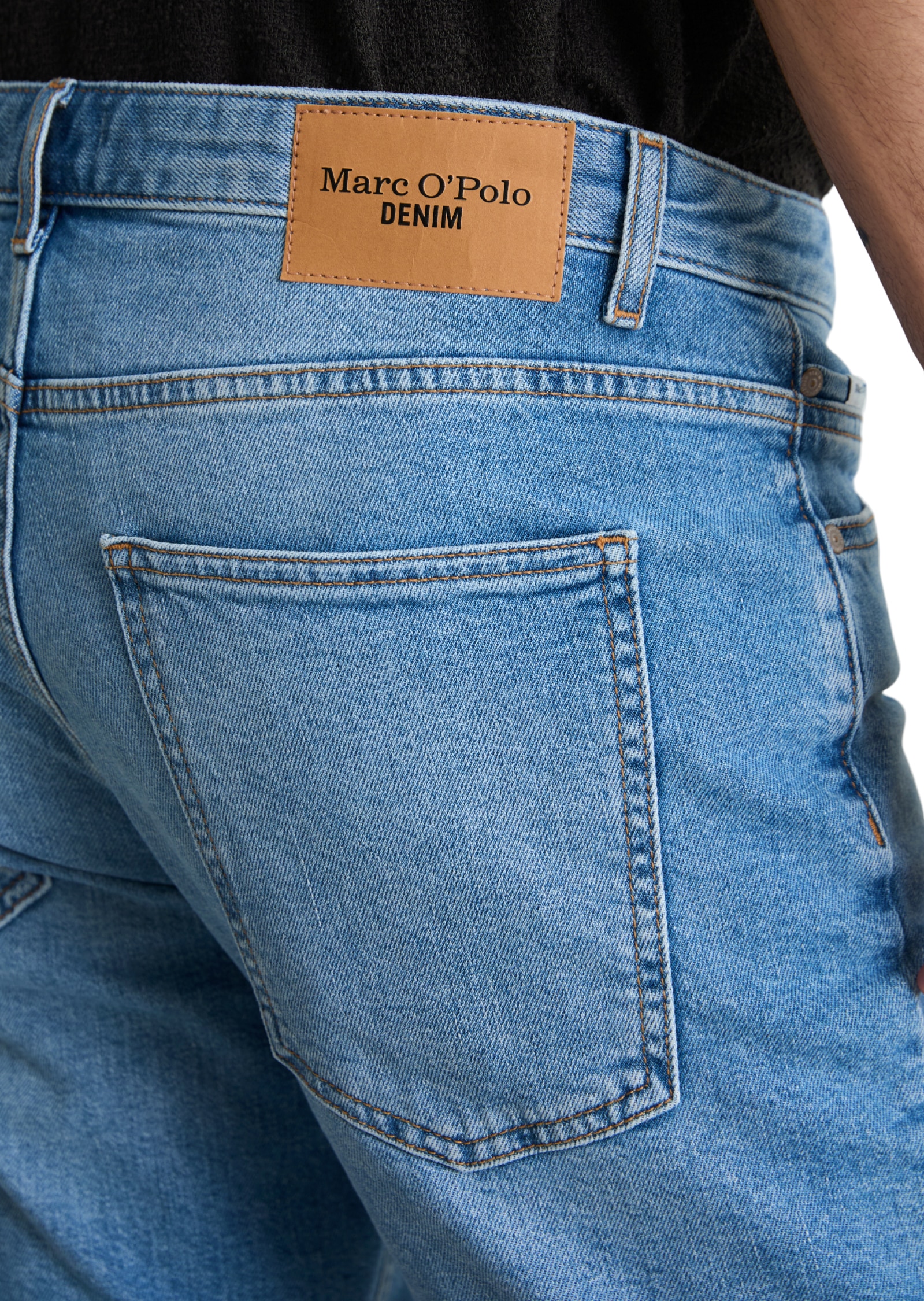 Marc O'Polo DENIM Short en jean »Model Mats tapered fit aus Bio-Baumwoll-Mix«