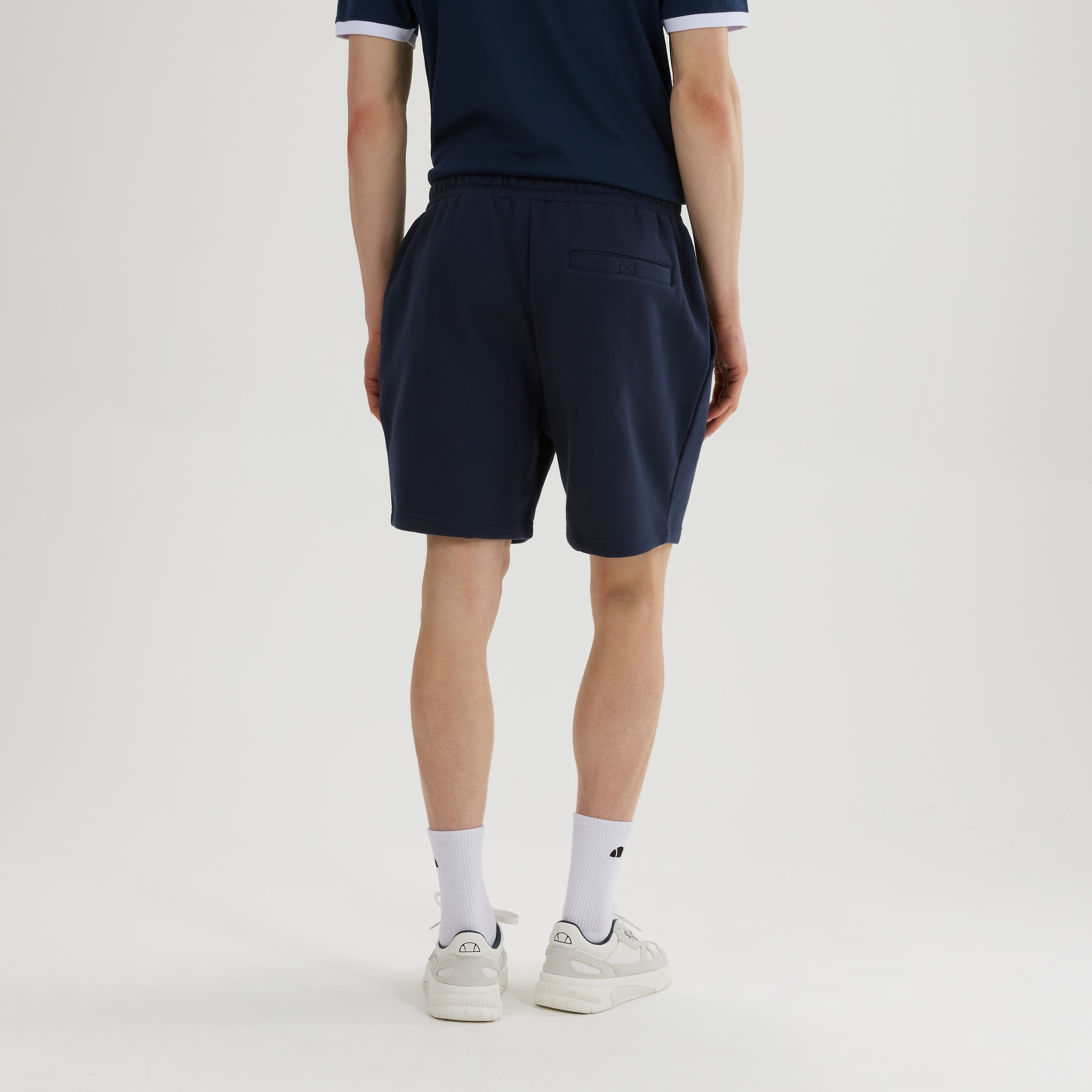 Ellesse Sweatshorts »ISLINGTON SHORT«  En coton et polyester, coupe confortable