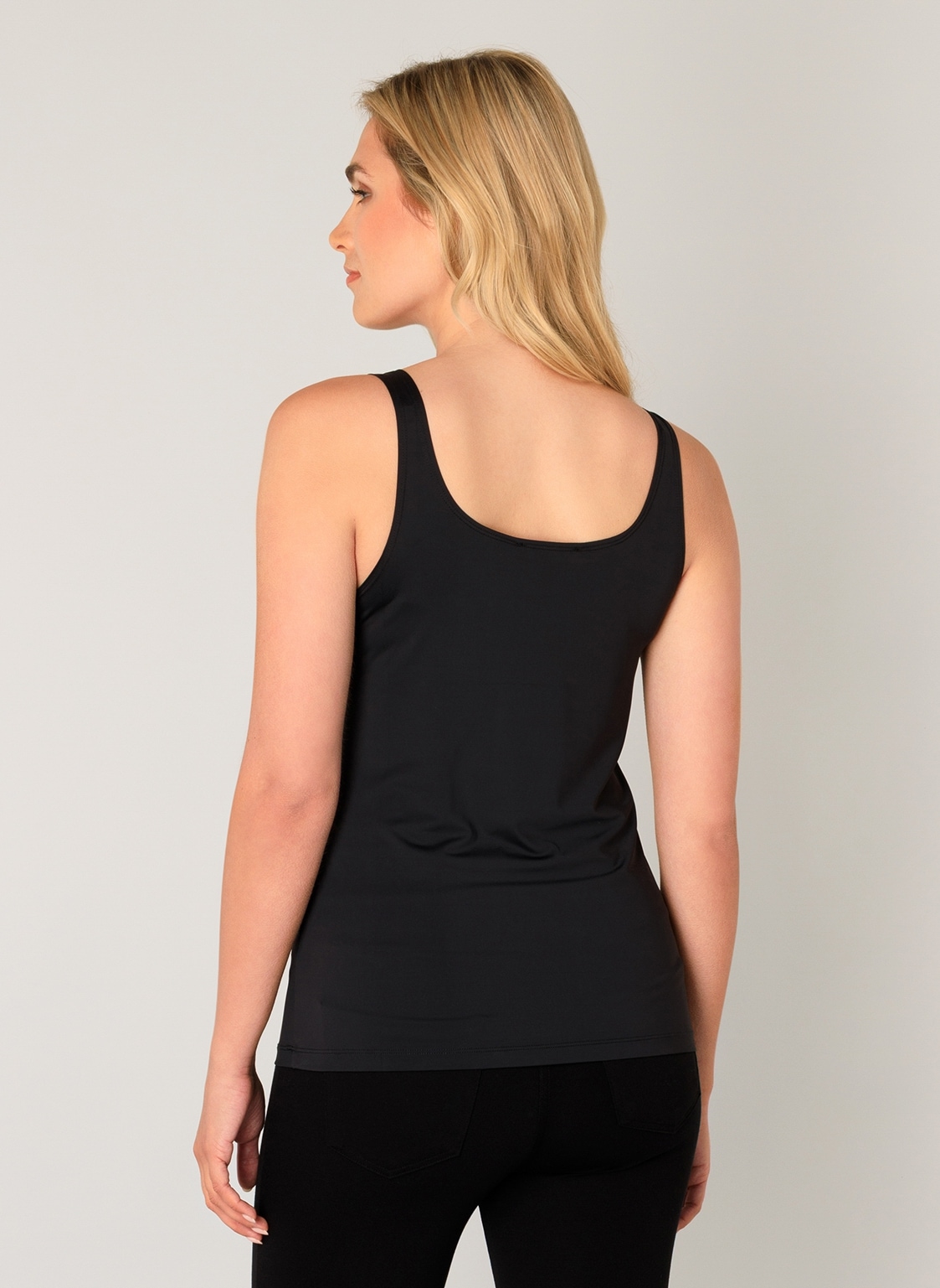 Base Level Top à bretelles , in Basic-Optik
